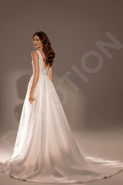 Madonna A-line Deep V-neck Ivory Wedding dress