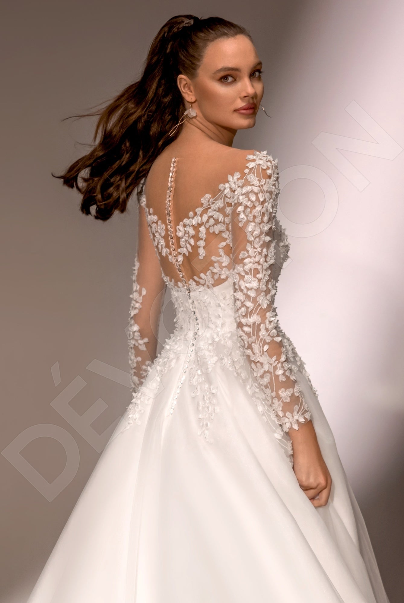 Margarita Princess/Ball gown Illusion Ivory Wedding dress