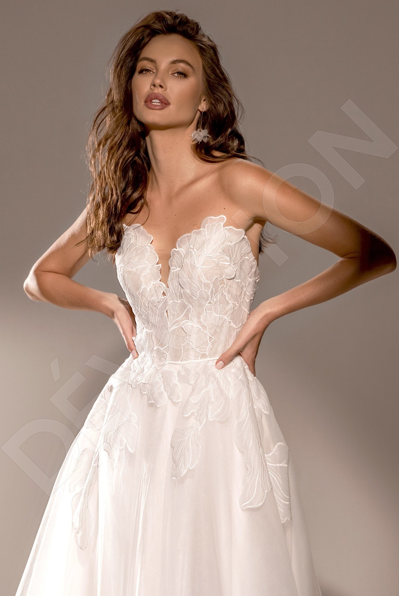 Paty A-line Sweetheart Ivory Wedding dress