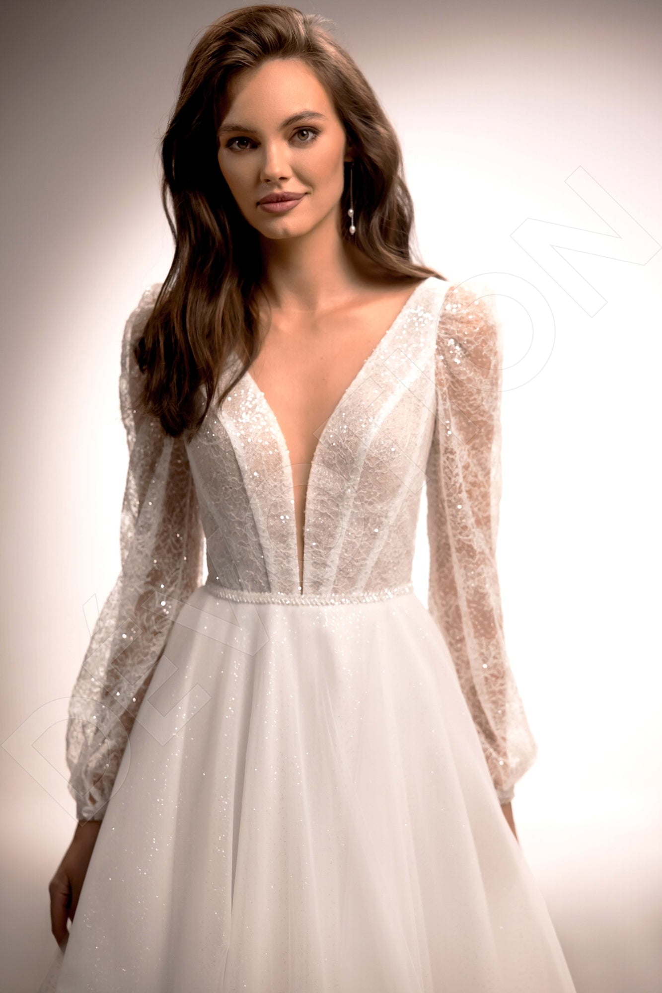 Raya A-line Deep V-neck Ivory Wedding dress