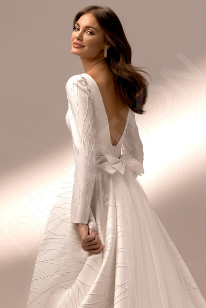 Sky A-line Boat/Bateau Ivory Wedding dress