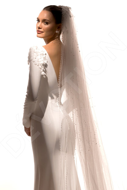 Zoya Trumpet/Mermaid Deep V-neck Ivory Wedding dress