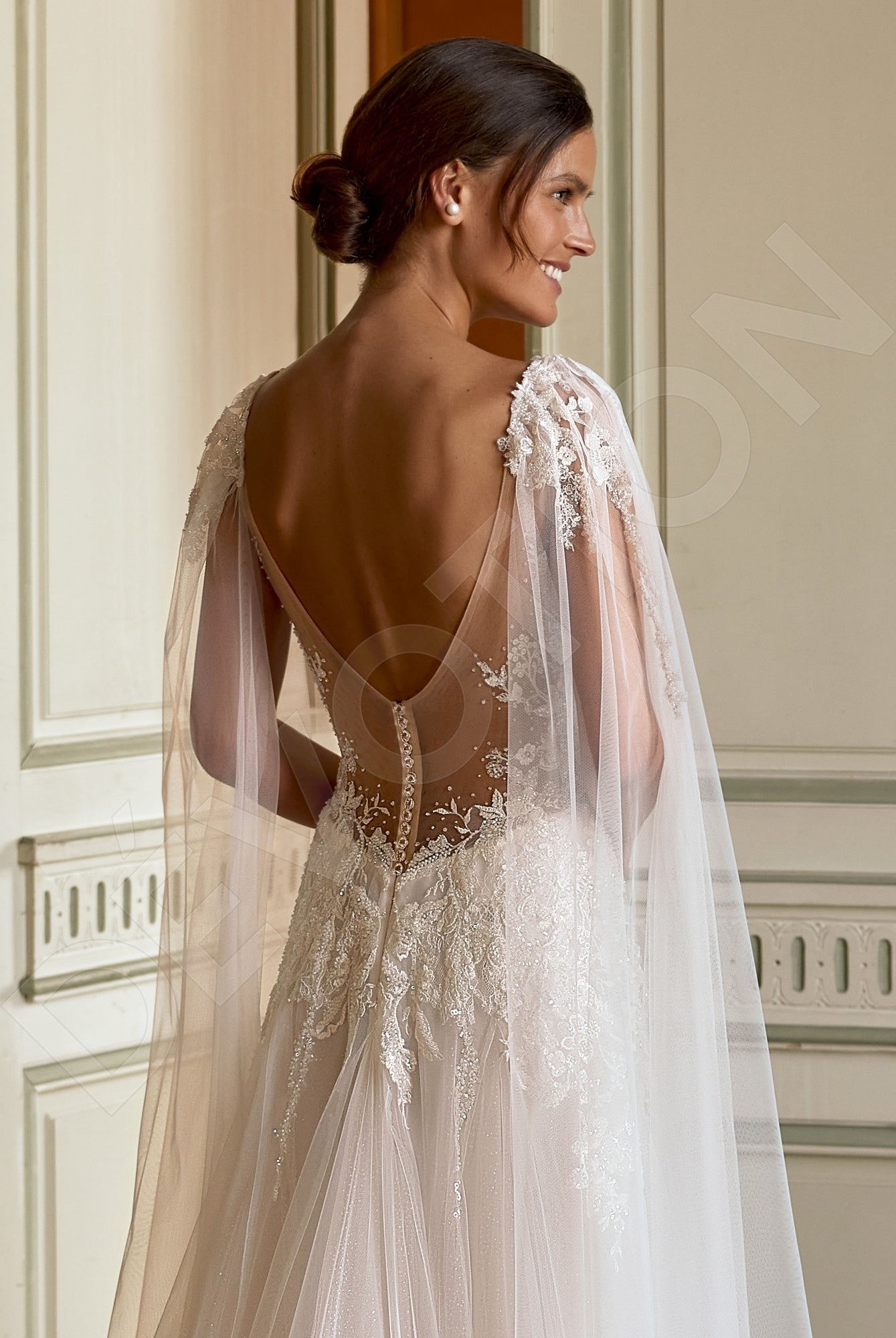 Ecle A-line Illusion Milk Wedding dress