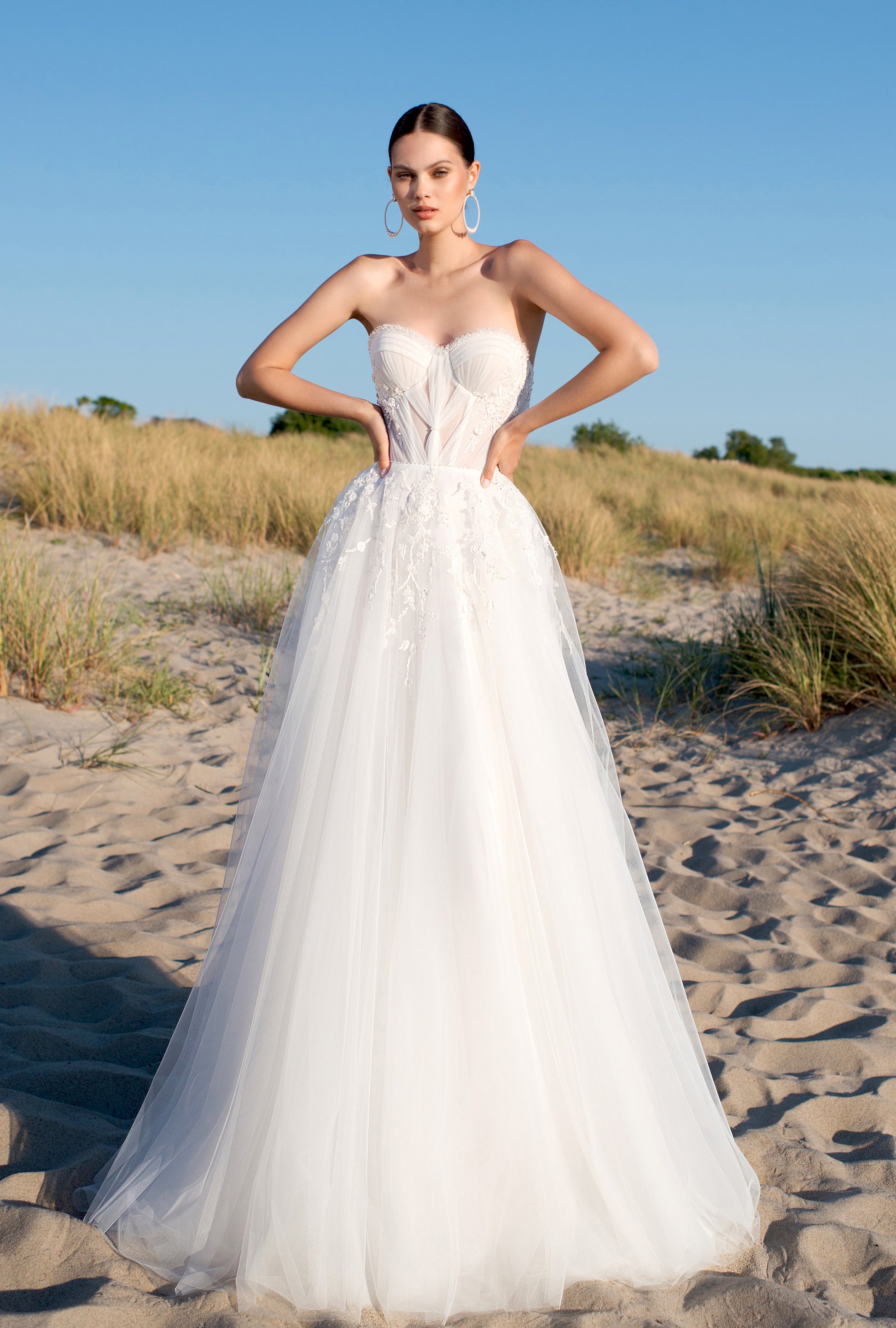 Adea A-line Sweetheart Off-White Wedding dress