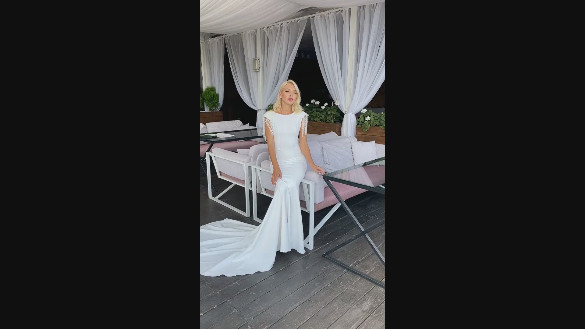 Aterine Trumpet/Mermaid Boat/Bateau Whitemilk Wedding dress video