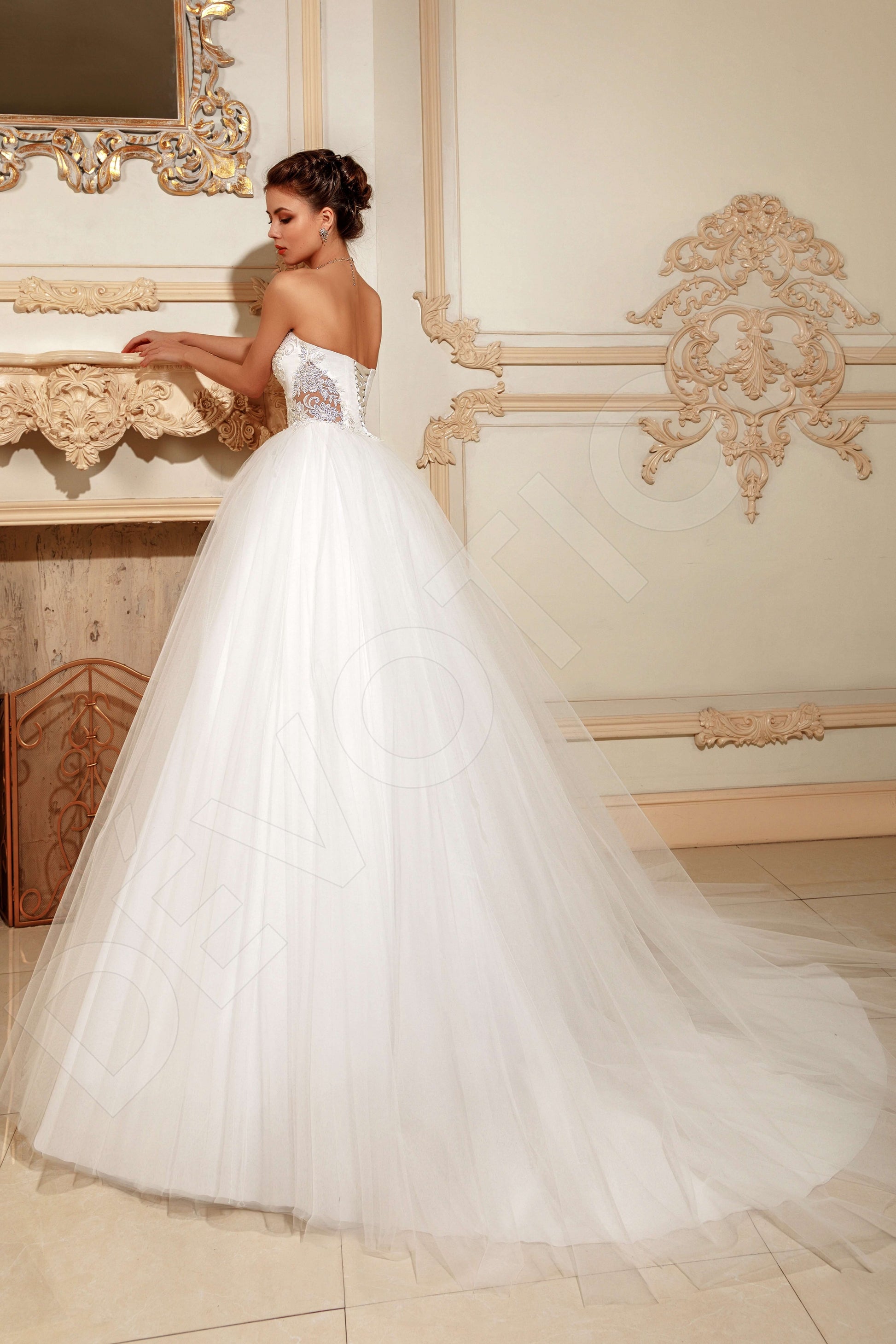 Nitana Princess/Ball Gown Sweetheart Ivory Wedding dress