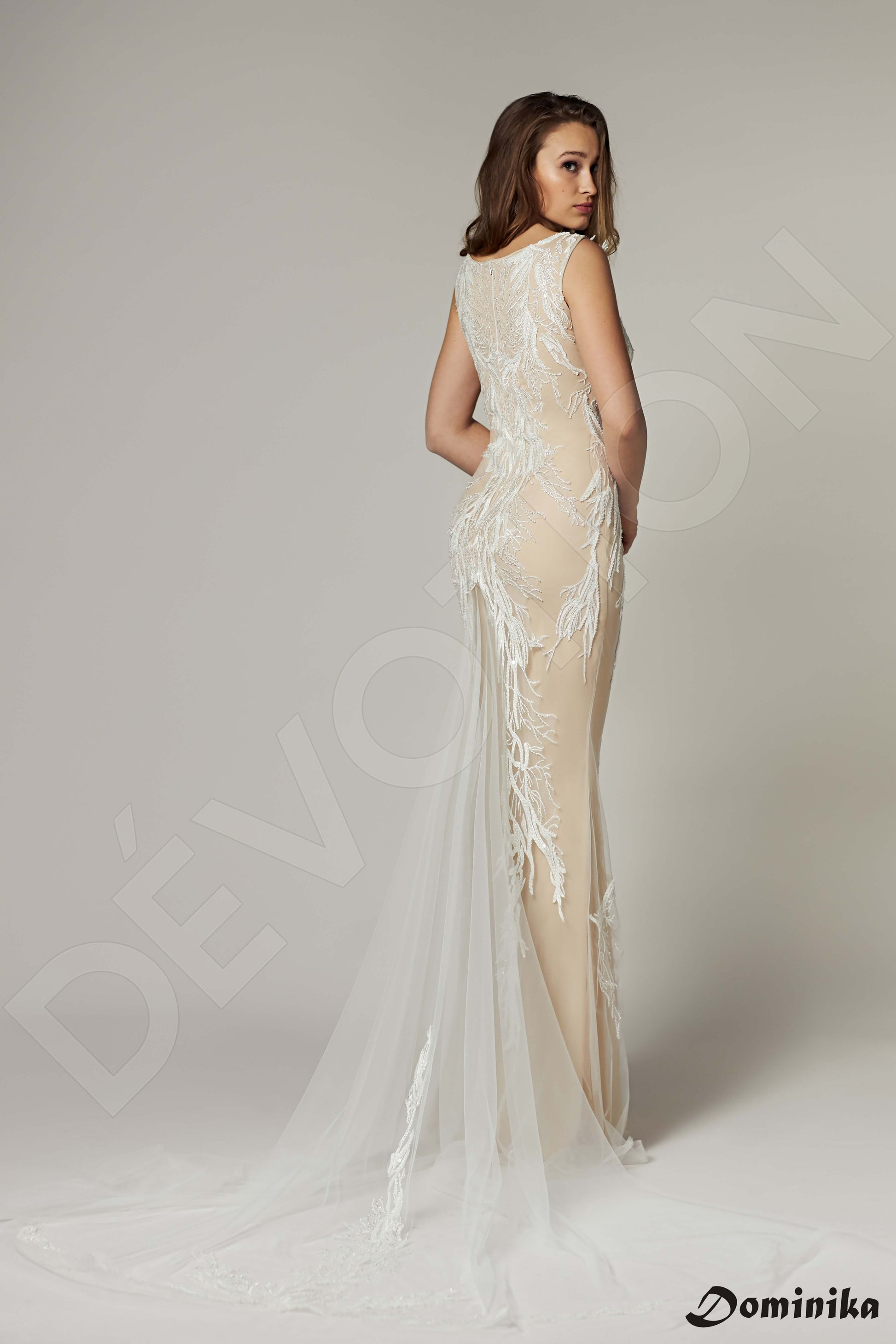 Briallen Trumpet/Mermaid V-neck Cappuccino Ivory Wedding dress