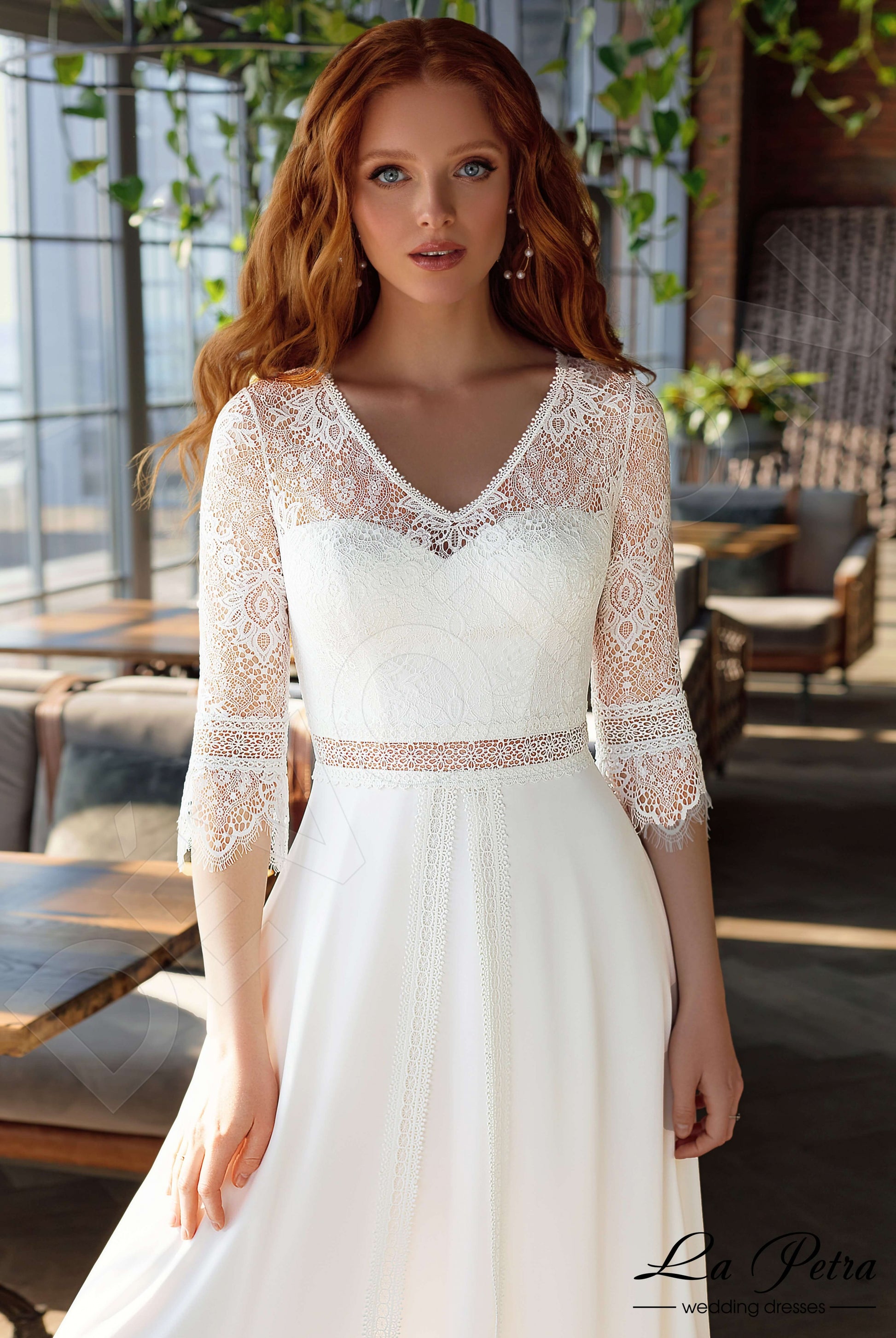 Hetti A-line V-neck Milk Wedding dress