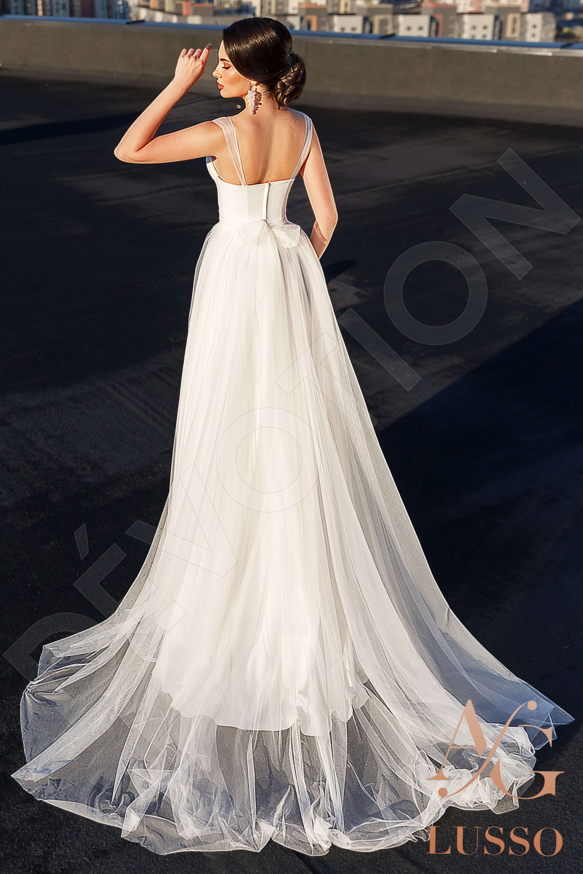 Kiera A-line Sweetheart Ivory Wedding dress