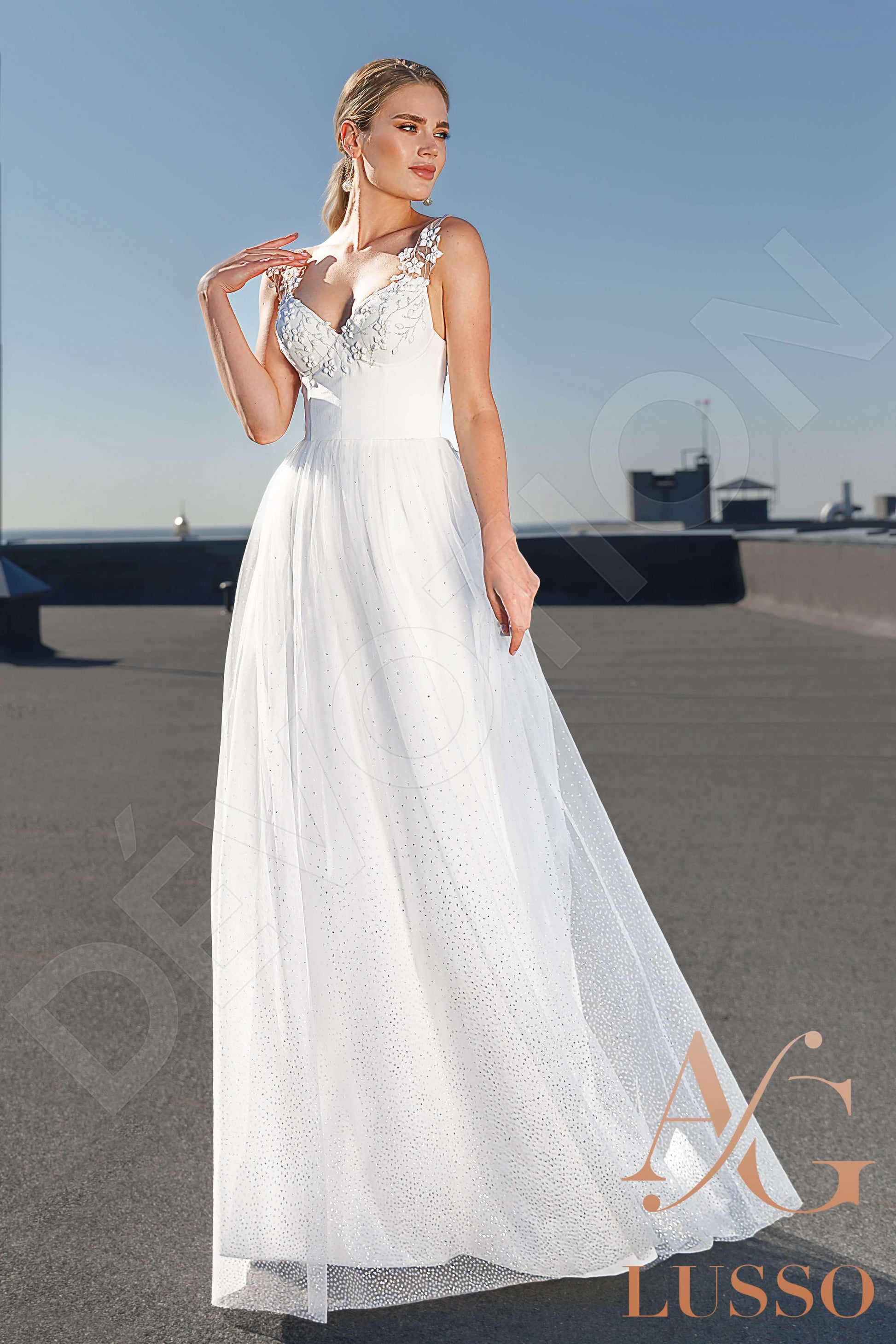 Maia A-line V-neck Ivory Wedding dress