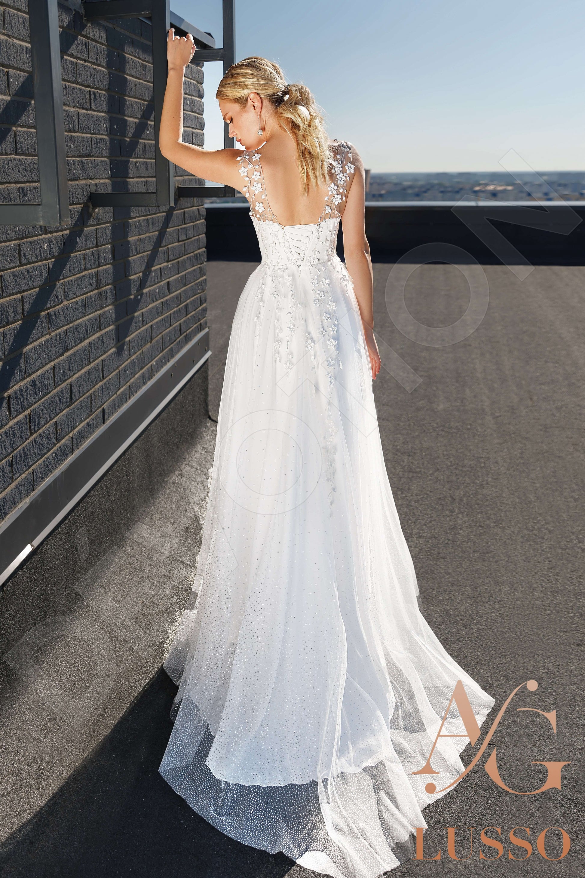 Maia A-line V-neck Ivory Wedding dress