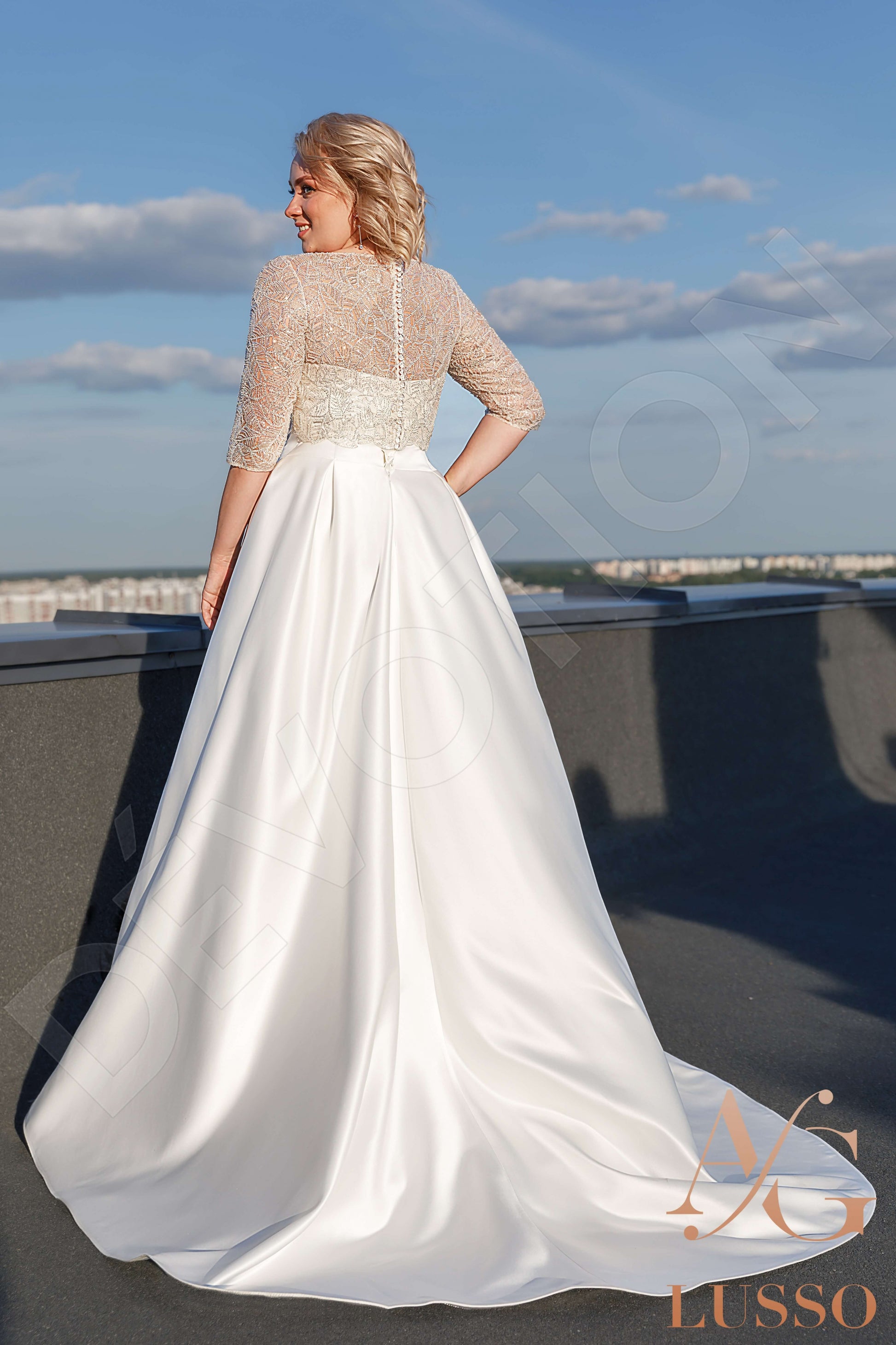 Nanea A-line Jewel Ivory Wedding dress