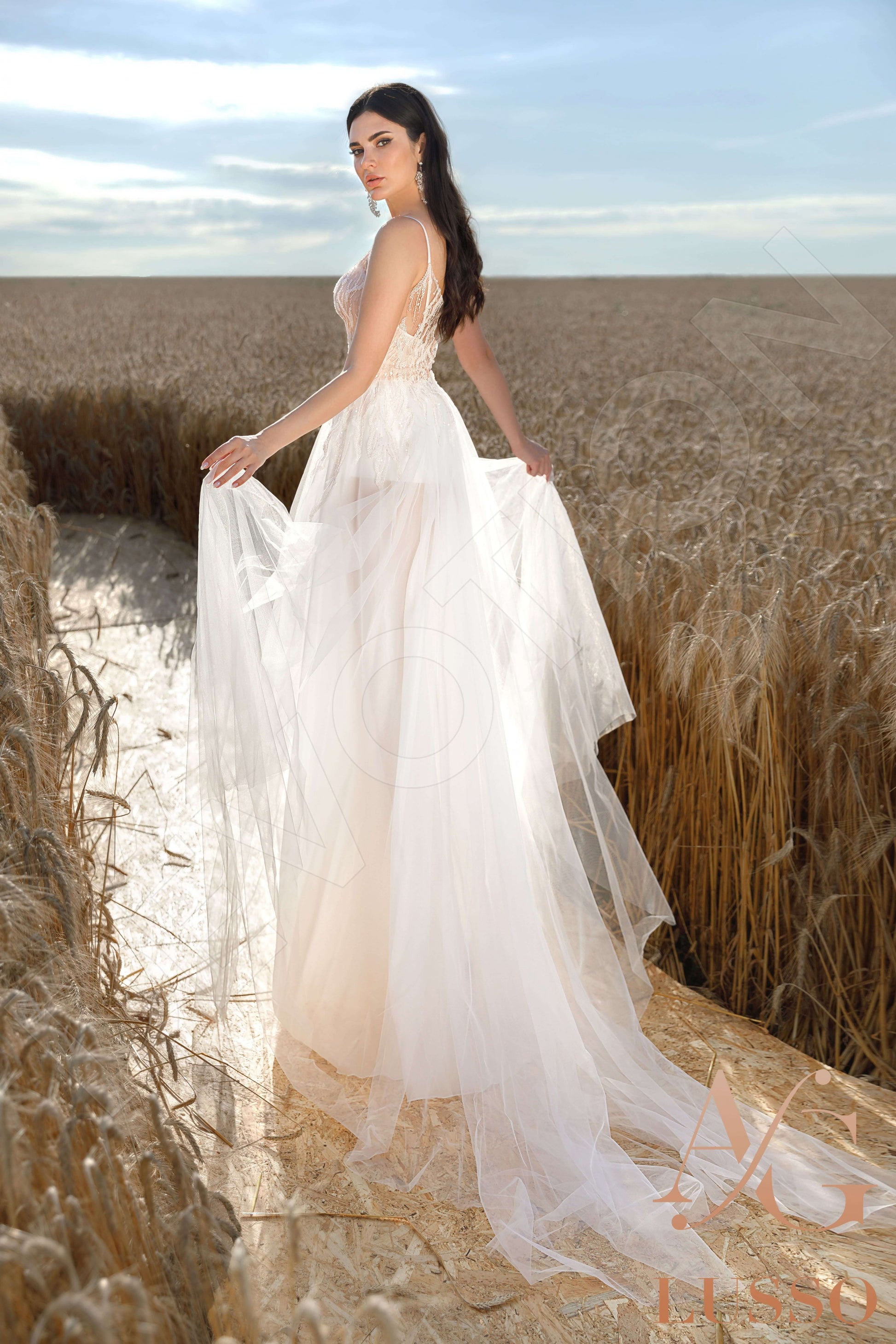 Ariellia A-line Scoop Ivory Wedding dress