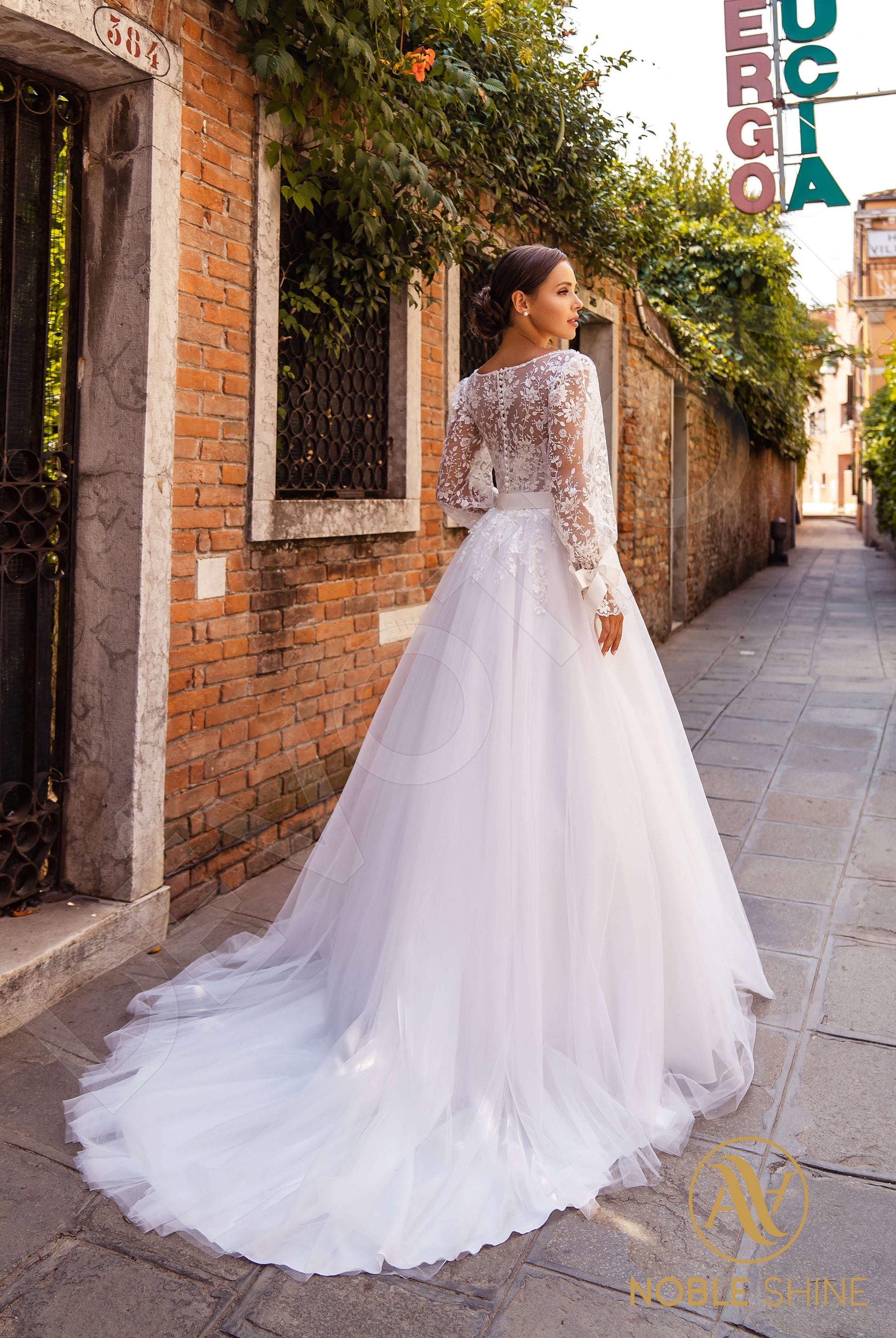 Letizia A-line Boat/Bateau Milk Wedding dress