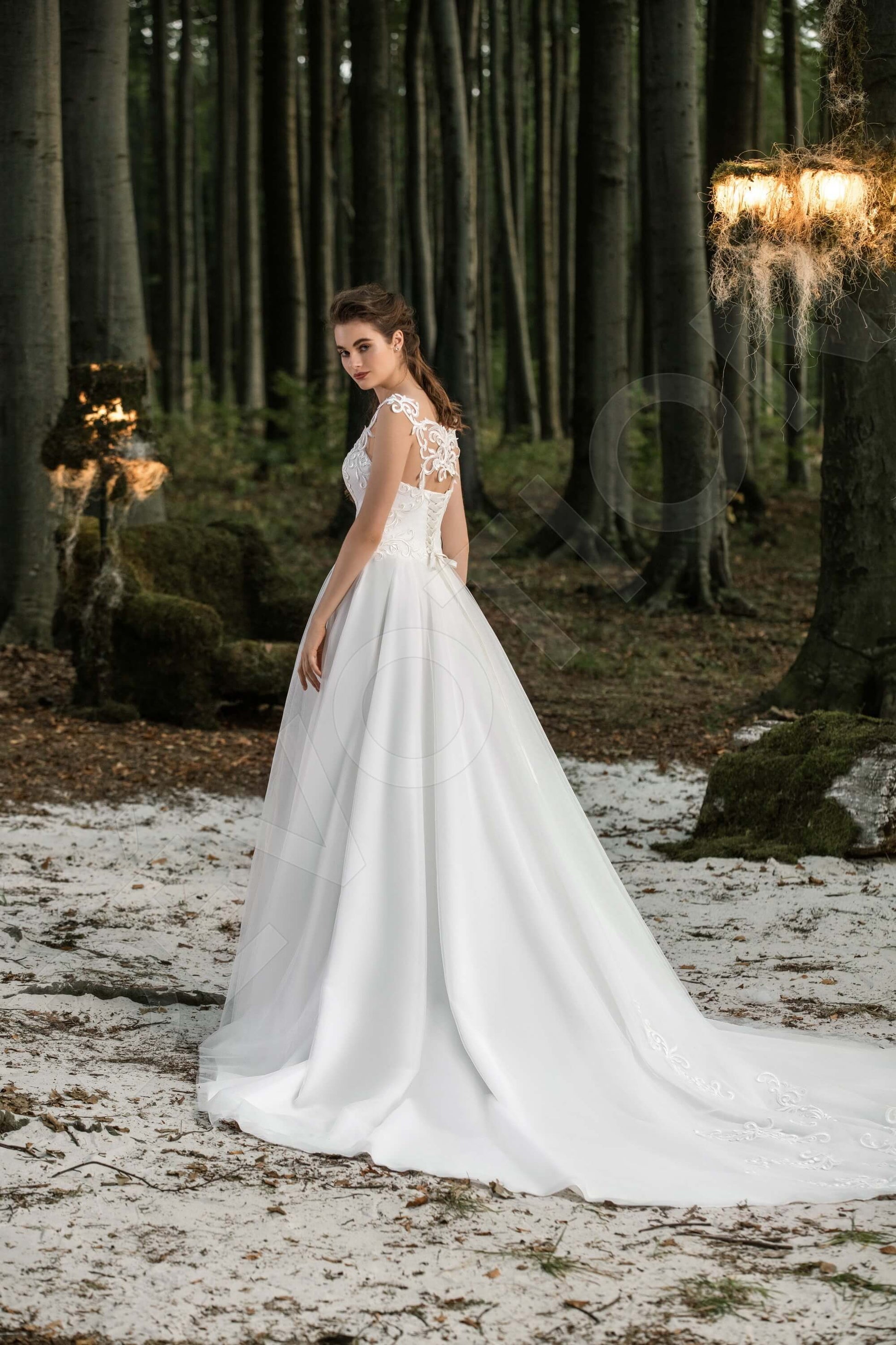 Annora A-line Sweetheart Milk Wedding dress