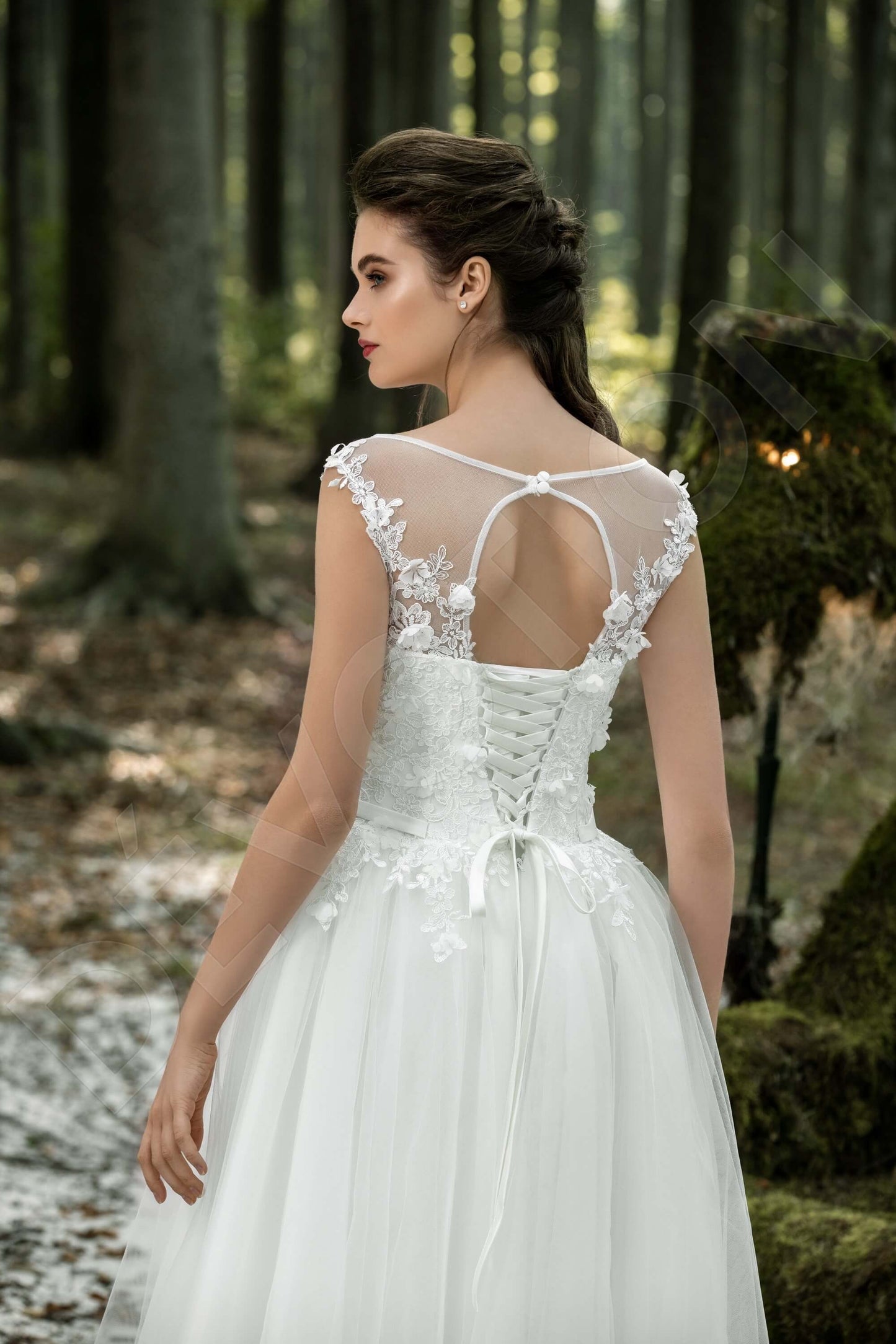 Bee Open back A-line Short/ Cap sleeve Wedding Dress Back