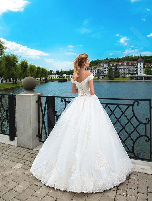 Nadine Princess/Ball Gown Off-shoulder/Drop shoulders Milk Wedding dress