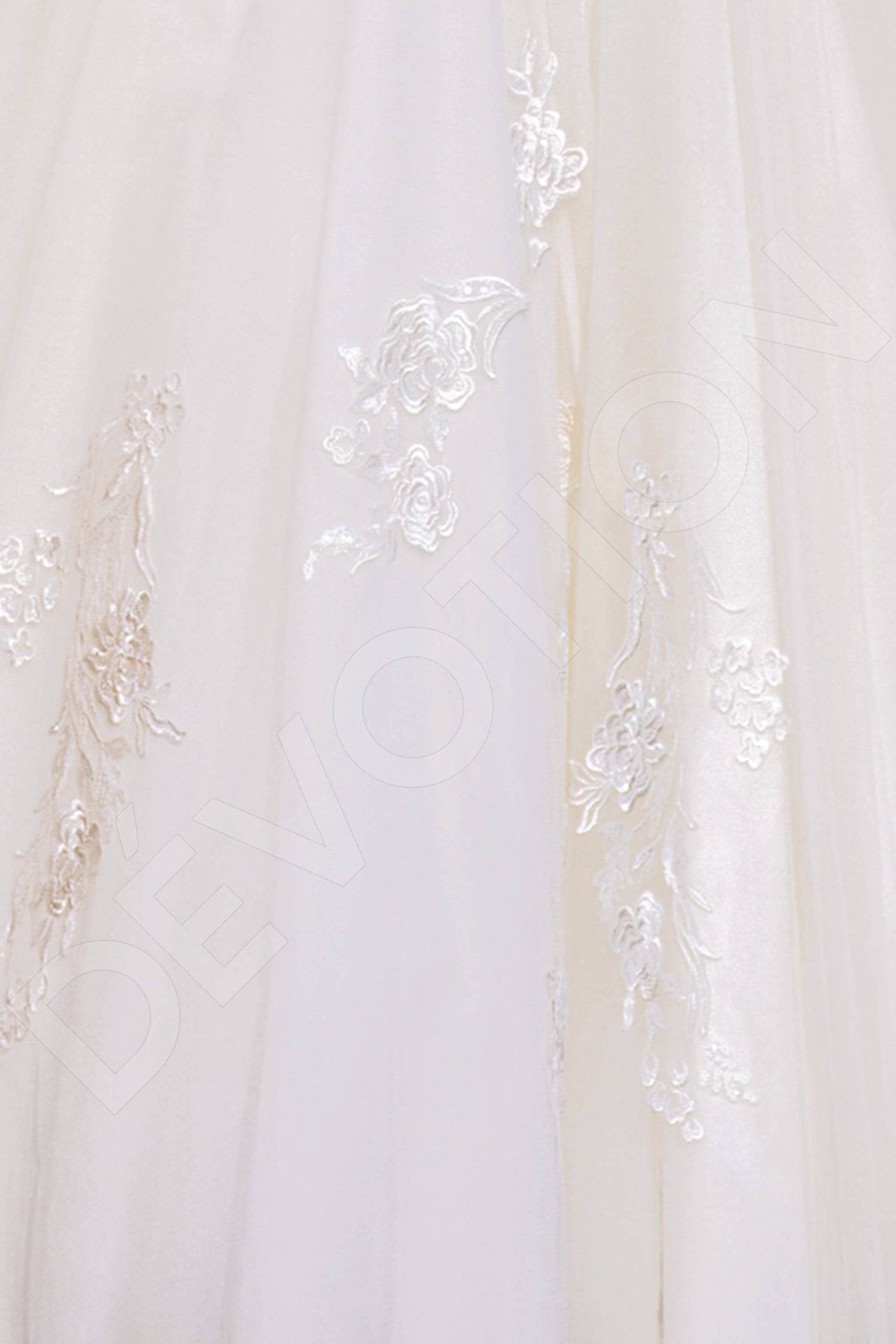 Octaviana Princess/Ball Gown V-neck Lightivory Wedding dress