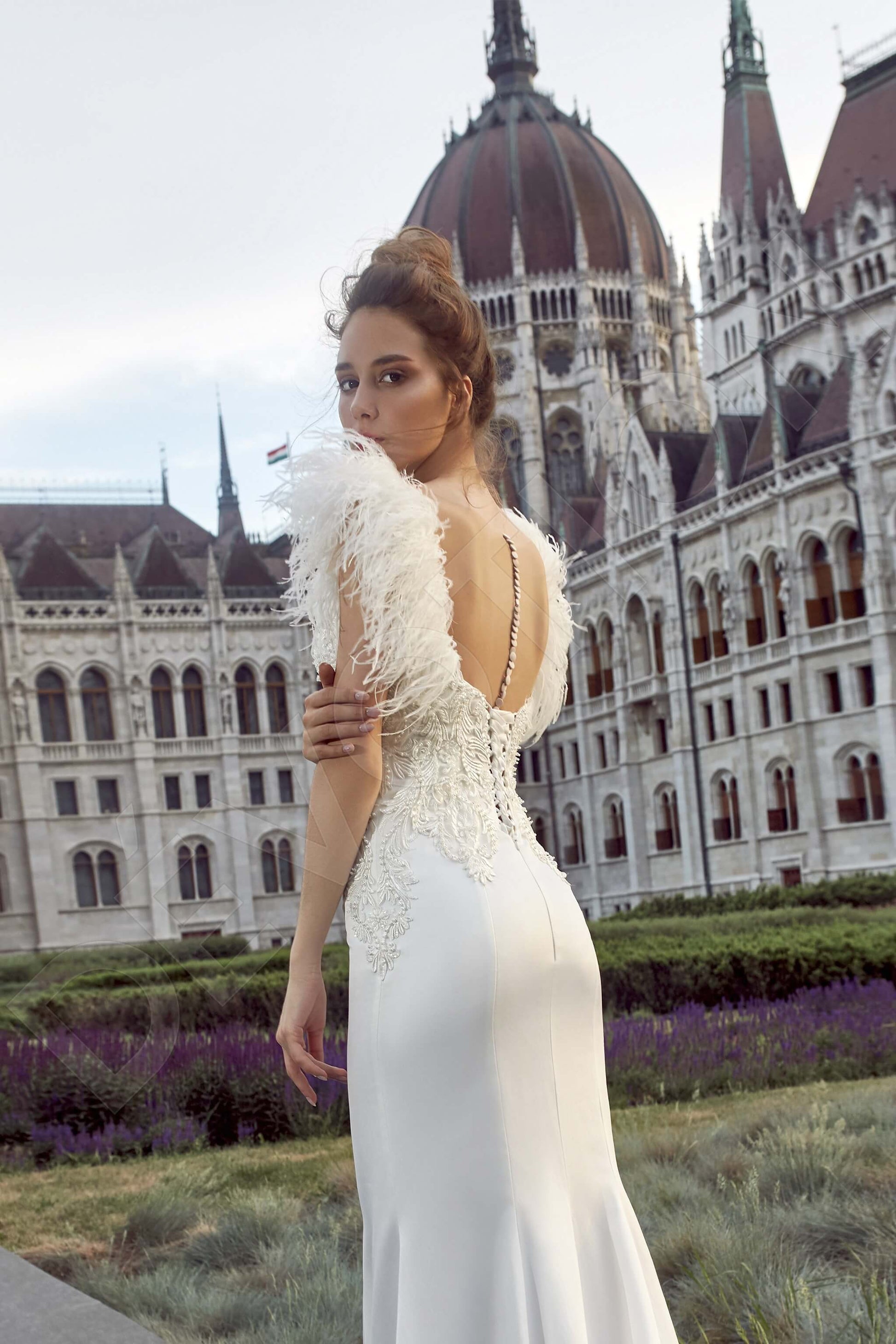 Nilana Trumpet/Mermaid Illusion Milk Wedding dress