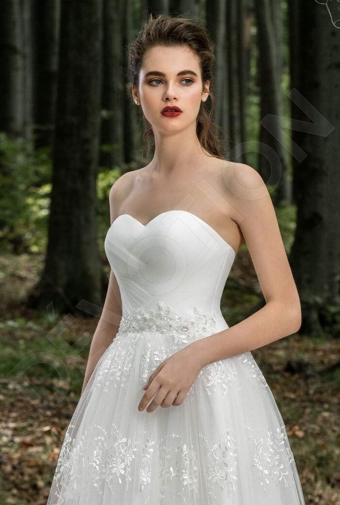 Lillie A-line Sweetheart Milk Wedding dress