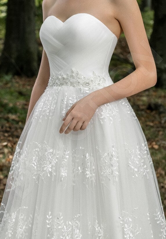 Lillie A-line Sweetheart Milk Wedding dress