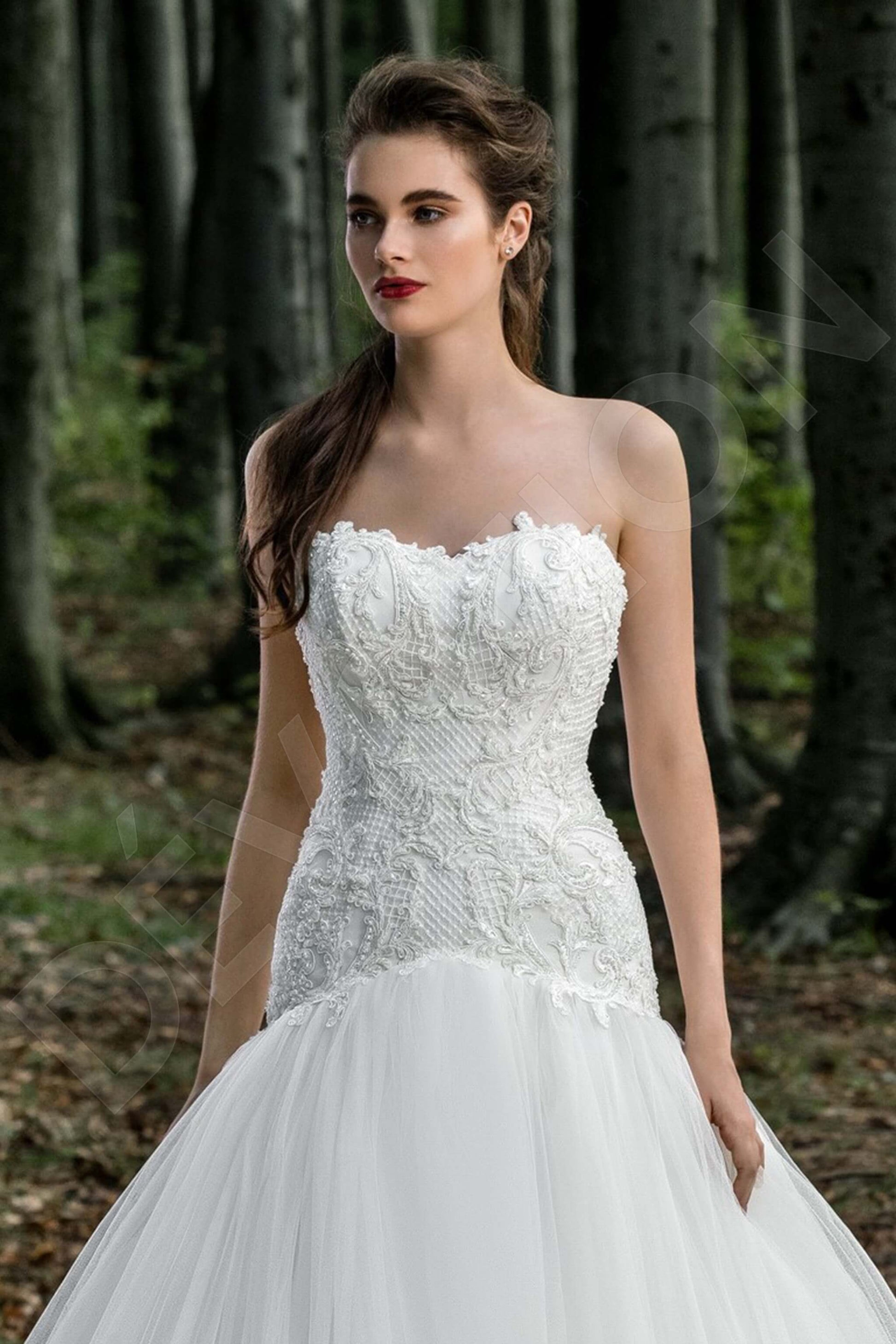 Lille Trumpet/Mermaid Sweetheart Milk Wedding dress