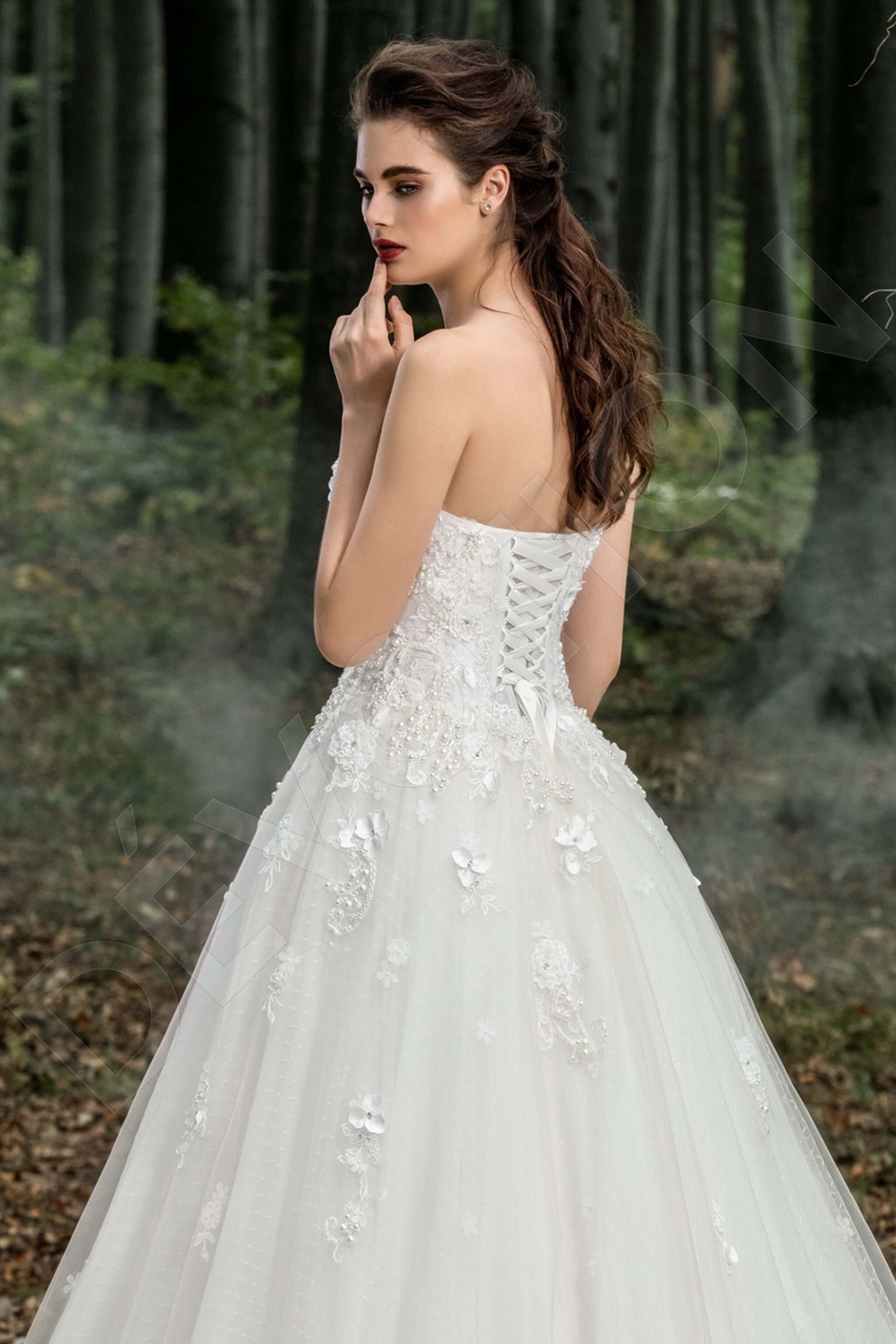 Rosaleen A-line Sweetheart Milk Wedding dress