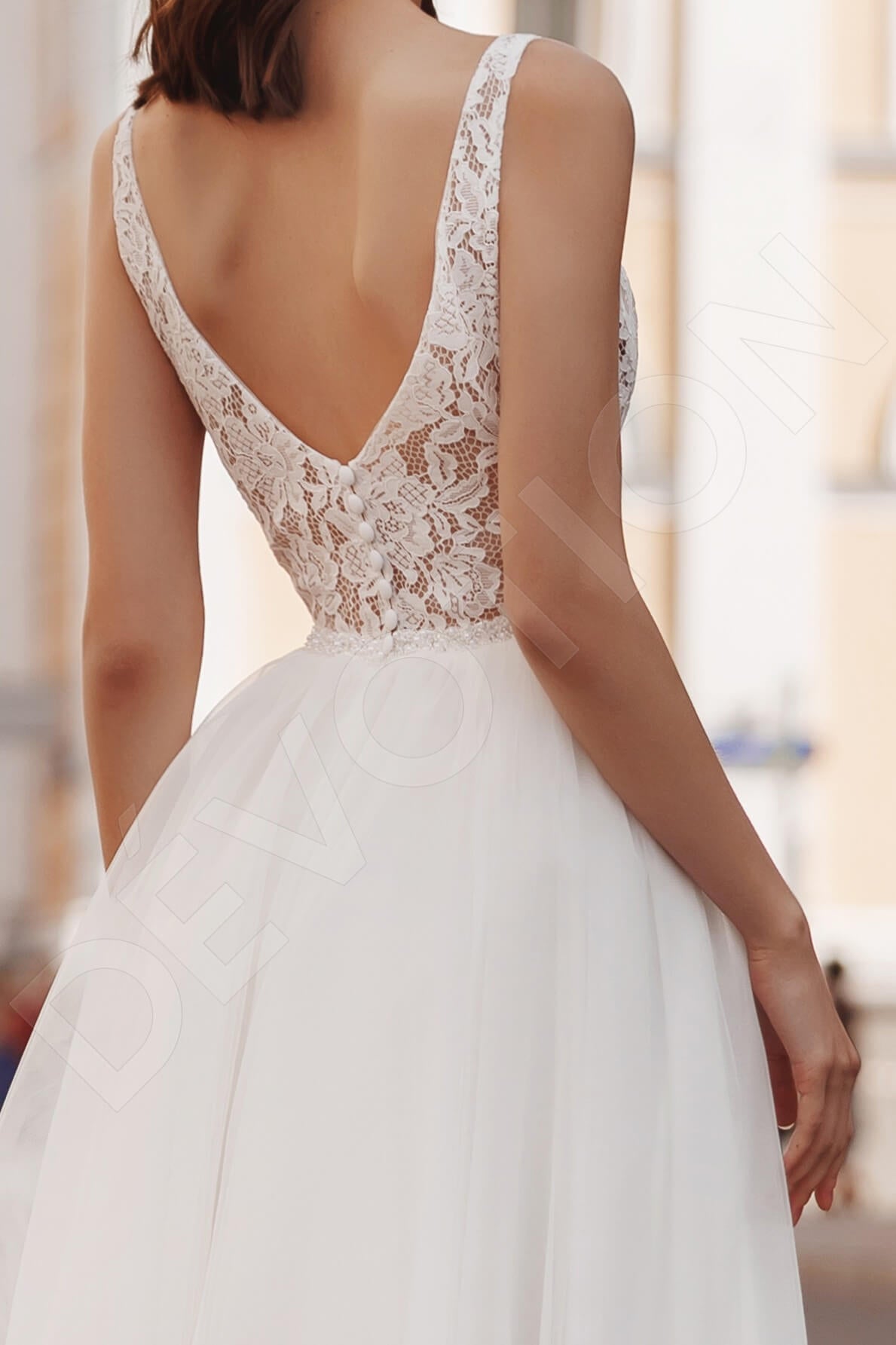 Frannie A-line V-neck Milk Wedding dress