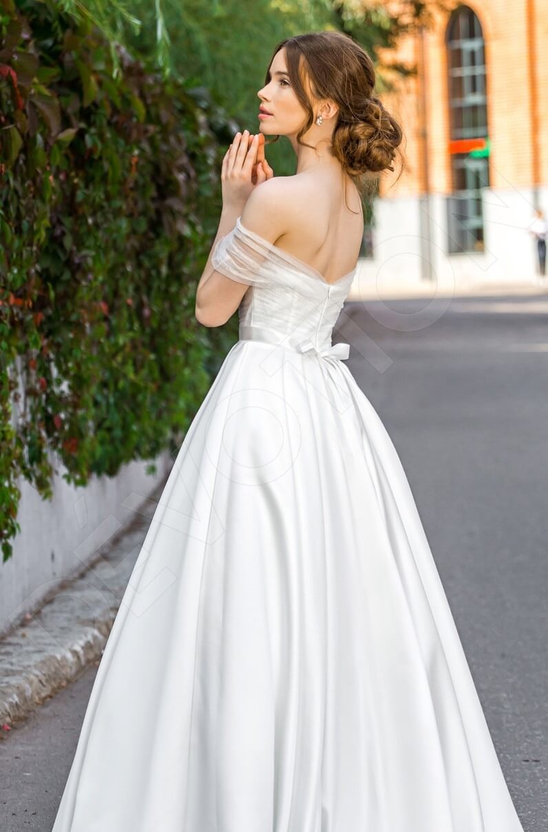 Yatokya A-line Sweetheart Milk Wedding dress