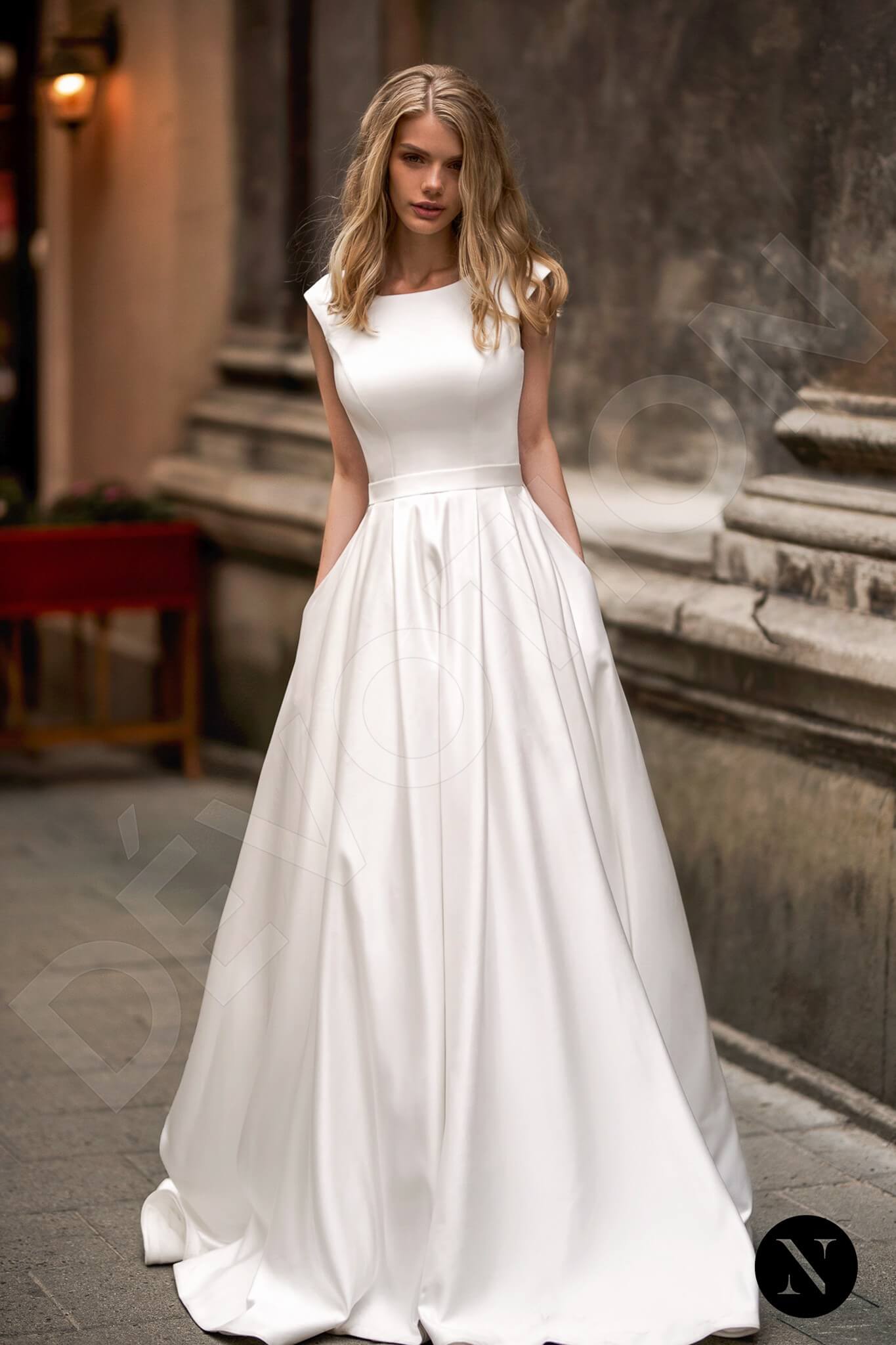 Mareta A-line Boat/Bateau Milk Wedding dress