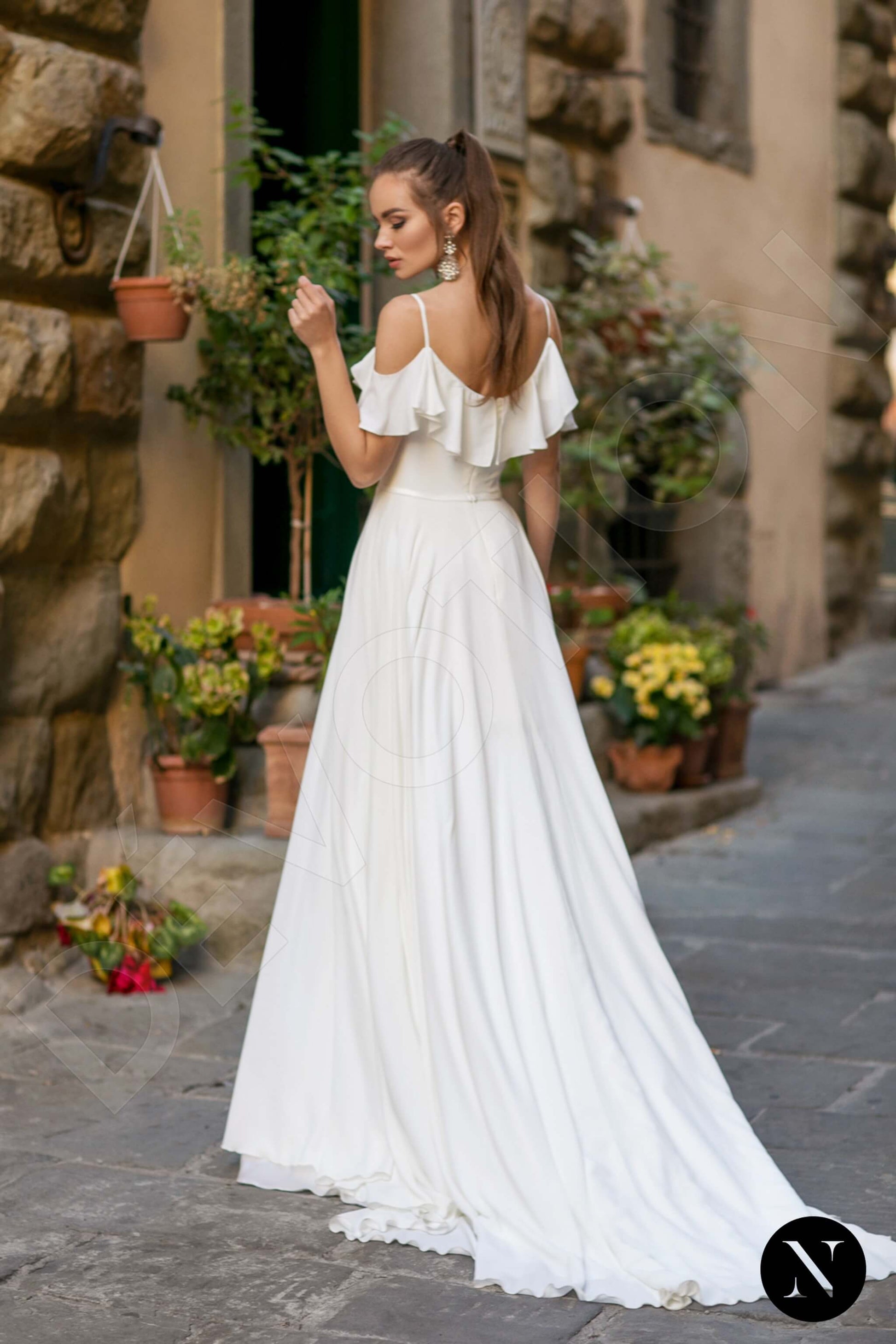 Magnolia A-line V-neck Milk Wedding dress