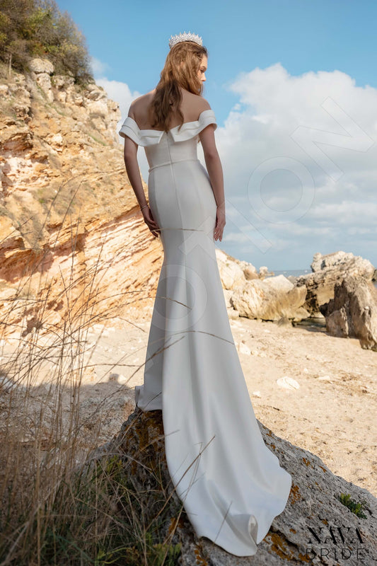 Aphelia Trumpet/Mermaid Off-shoulder/Drop shoulders Milk Wedding dress