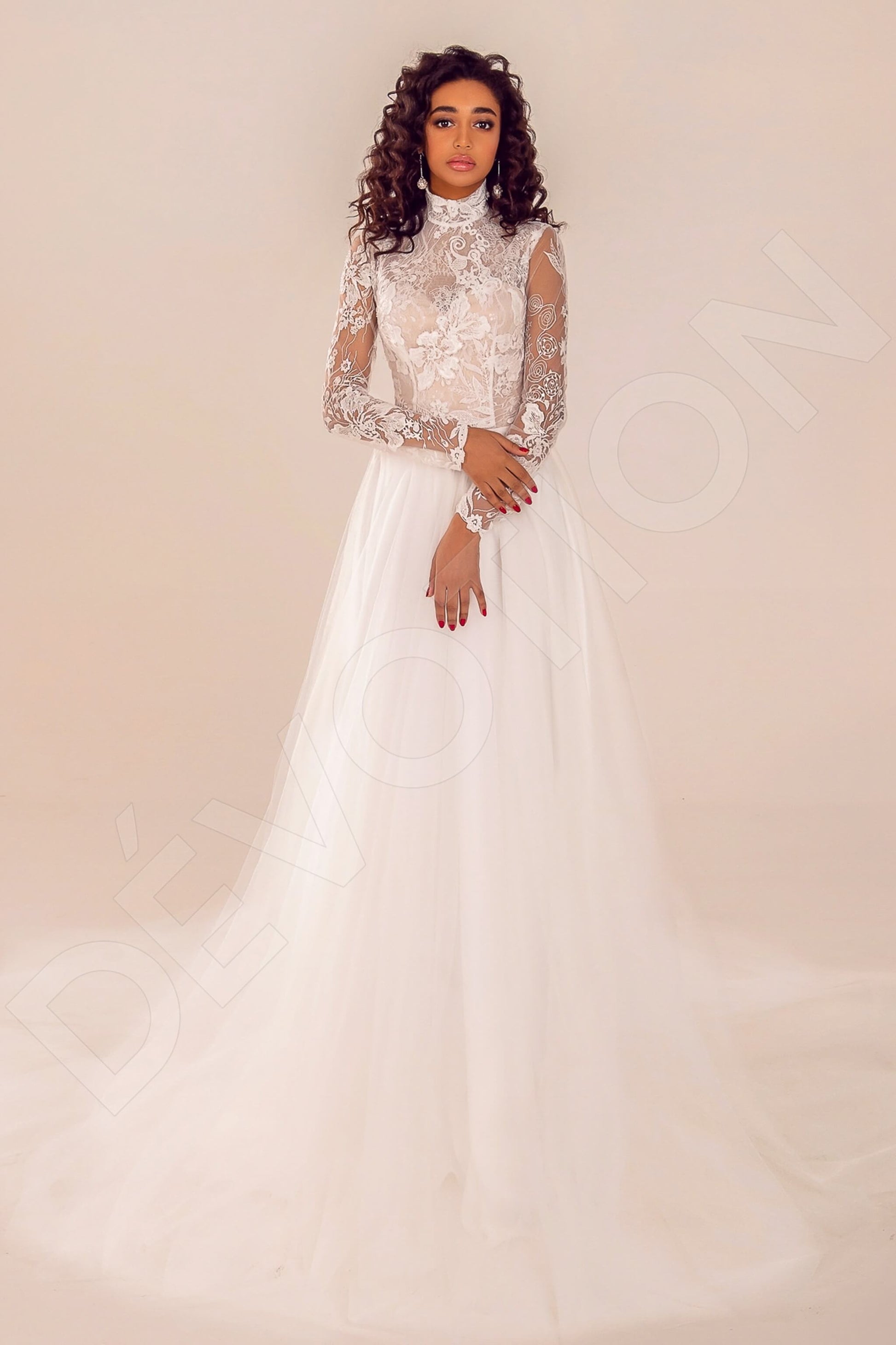 Santonia A-line High neck Ivory Wedding dress