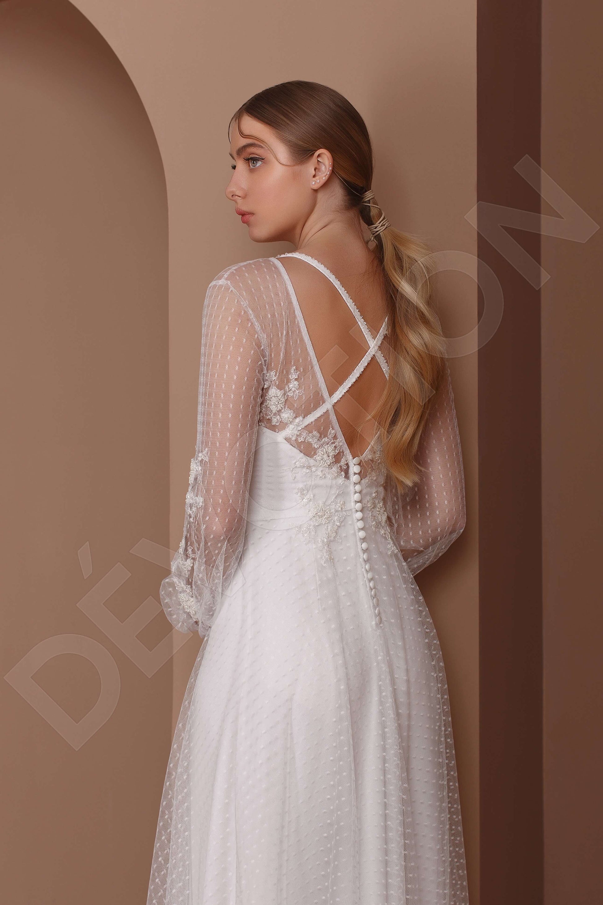 Mariania A-line Halter Milk Wedding dress