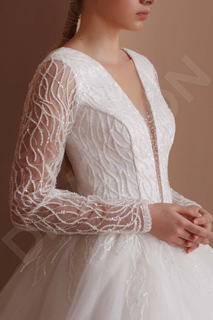 Wendie Open back Princess/Ball Gown Long sleeve Wedding Dress 4