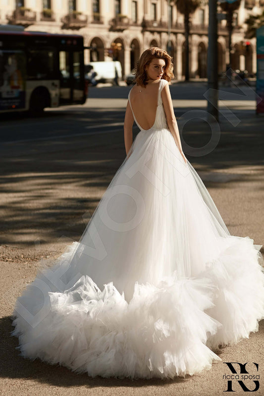 Laurie Princess/Ball Gown V-neck Ivory Wedding dress