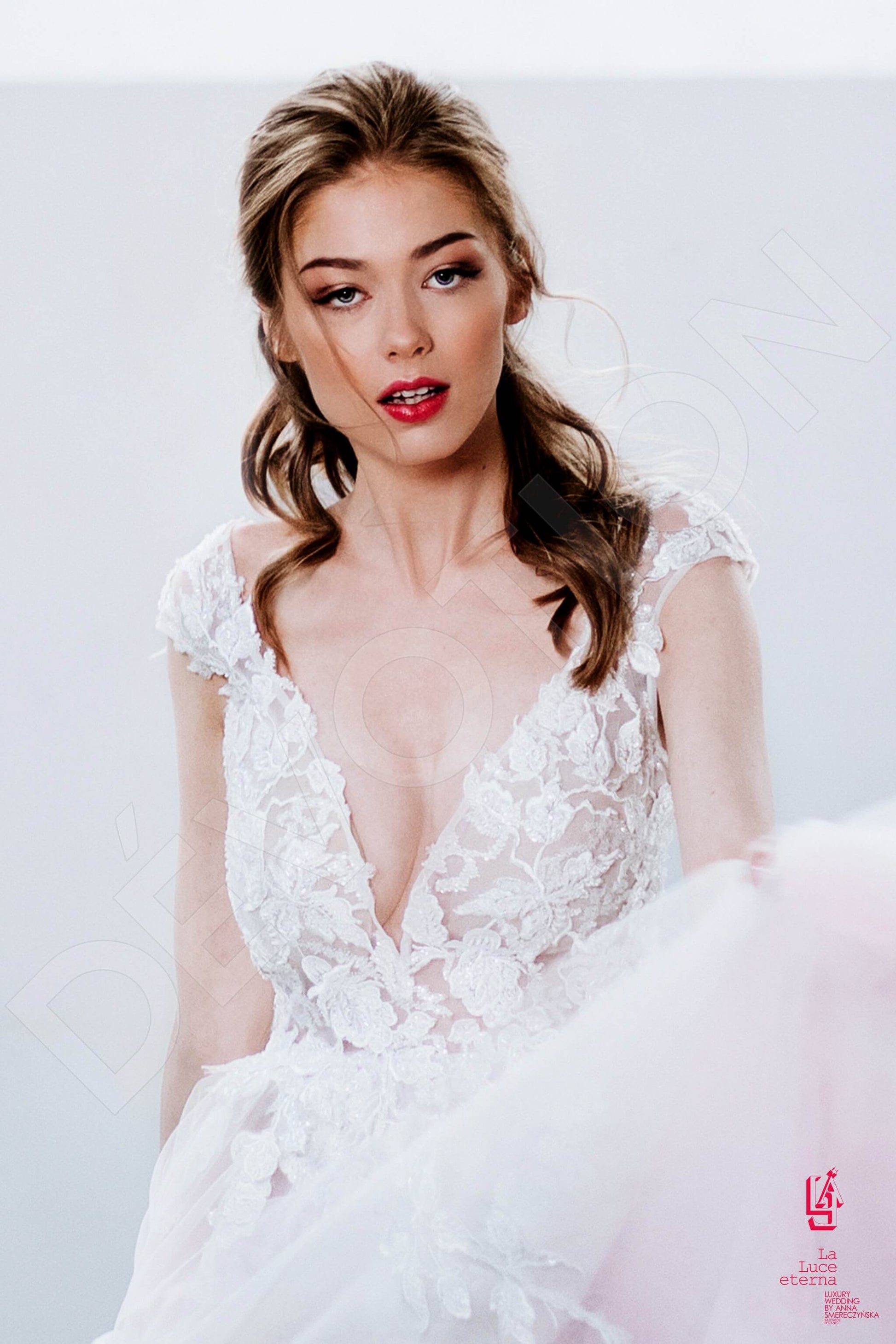 Bugatta A-line V-neck Dustyrose Ivory Wedding dress