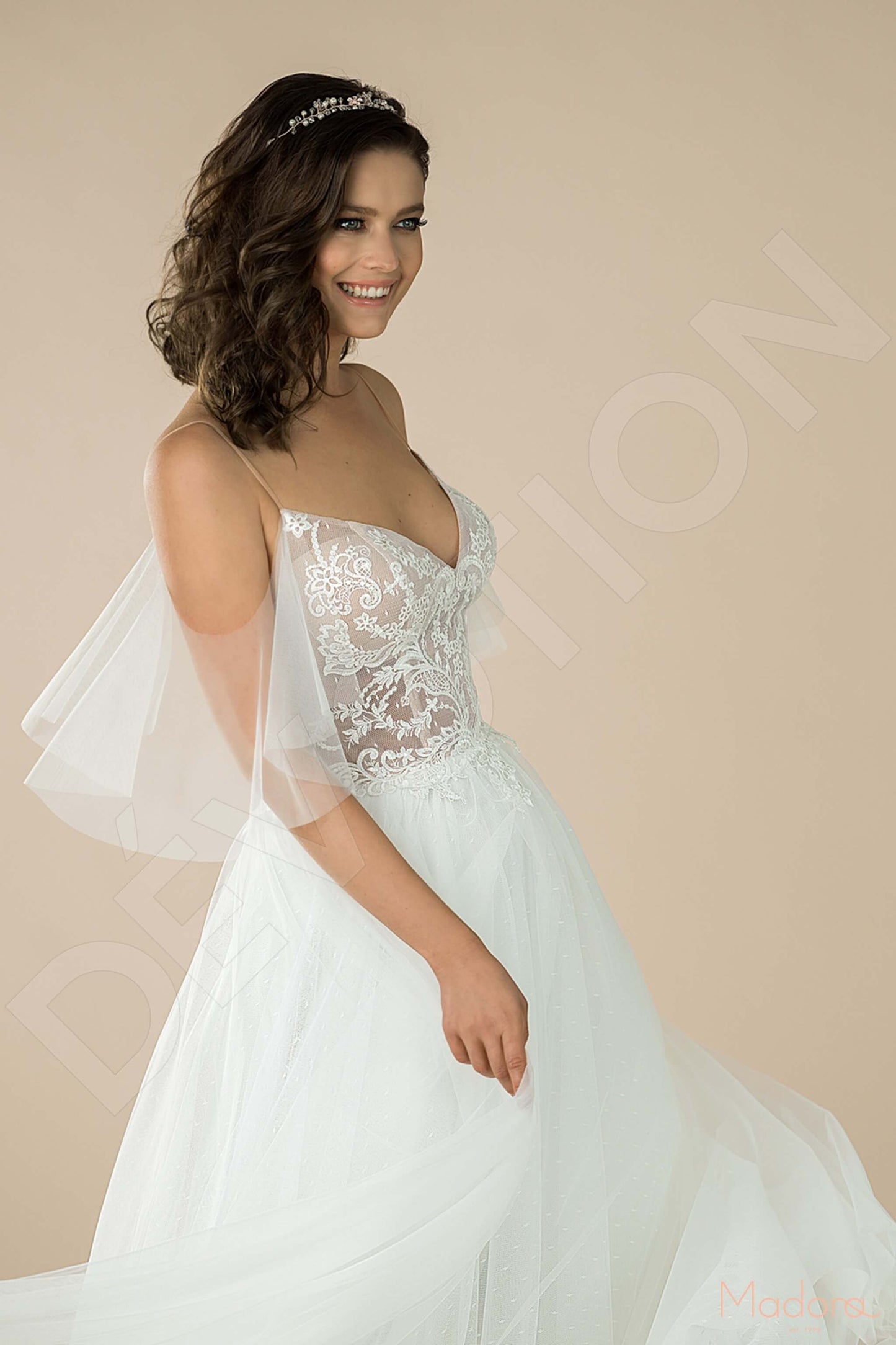 Aconite Open back A-line Straps Wedding Dress 4