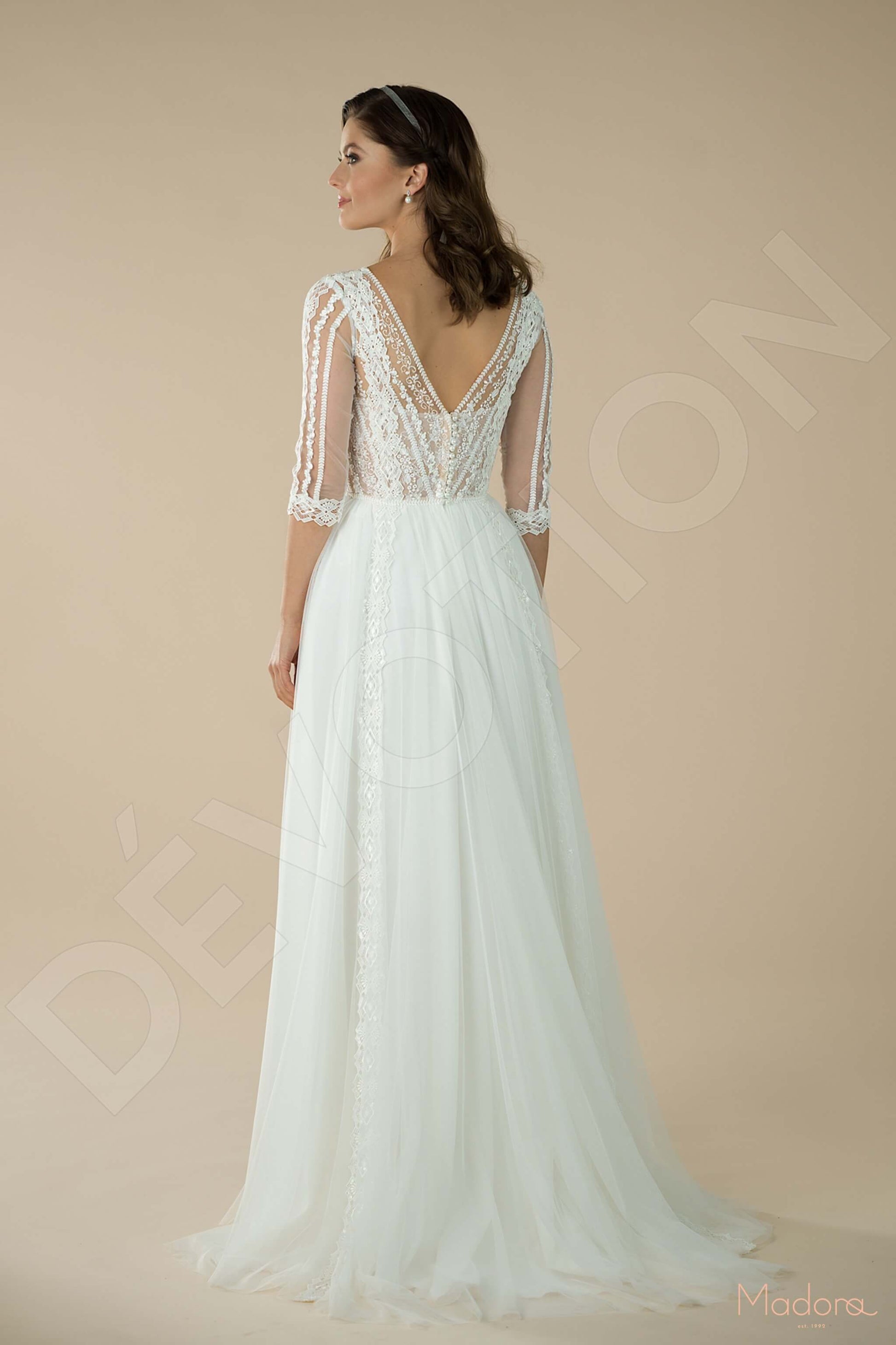 Soninia A-line Jewel Ivory Wedding dress