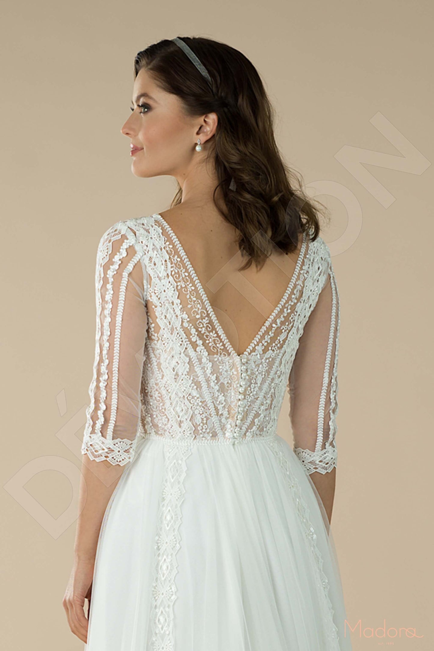 Soninia Open back A-line Half sleeve Wedding Dress 6