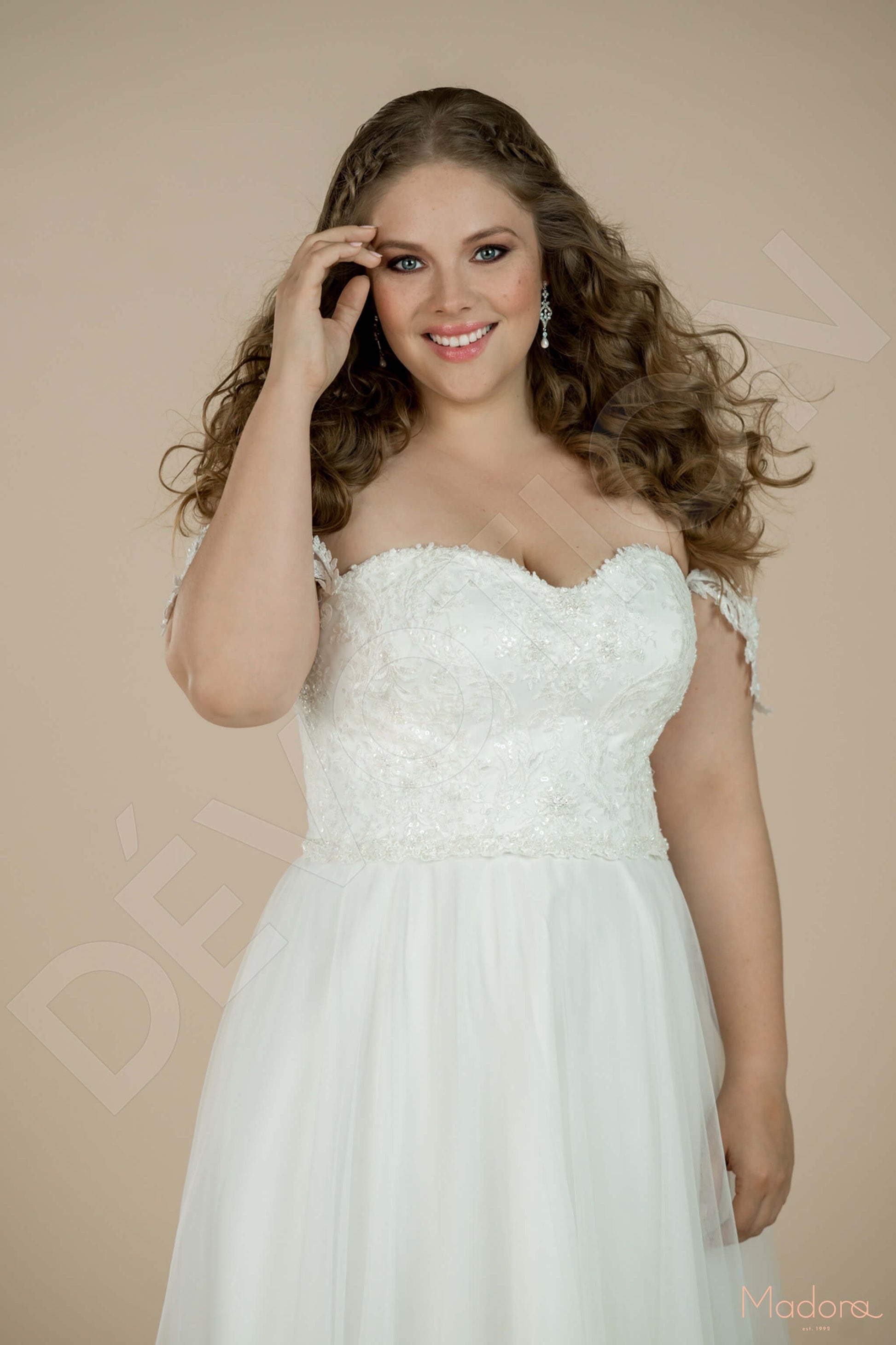 Begonna A-line Sweetheart Ivory Wedding dress