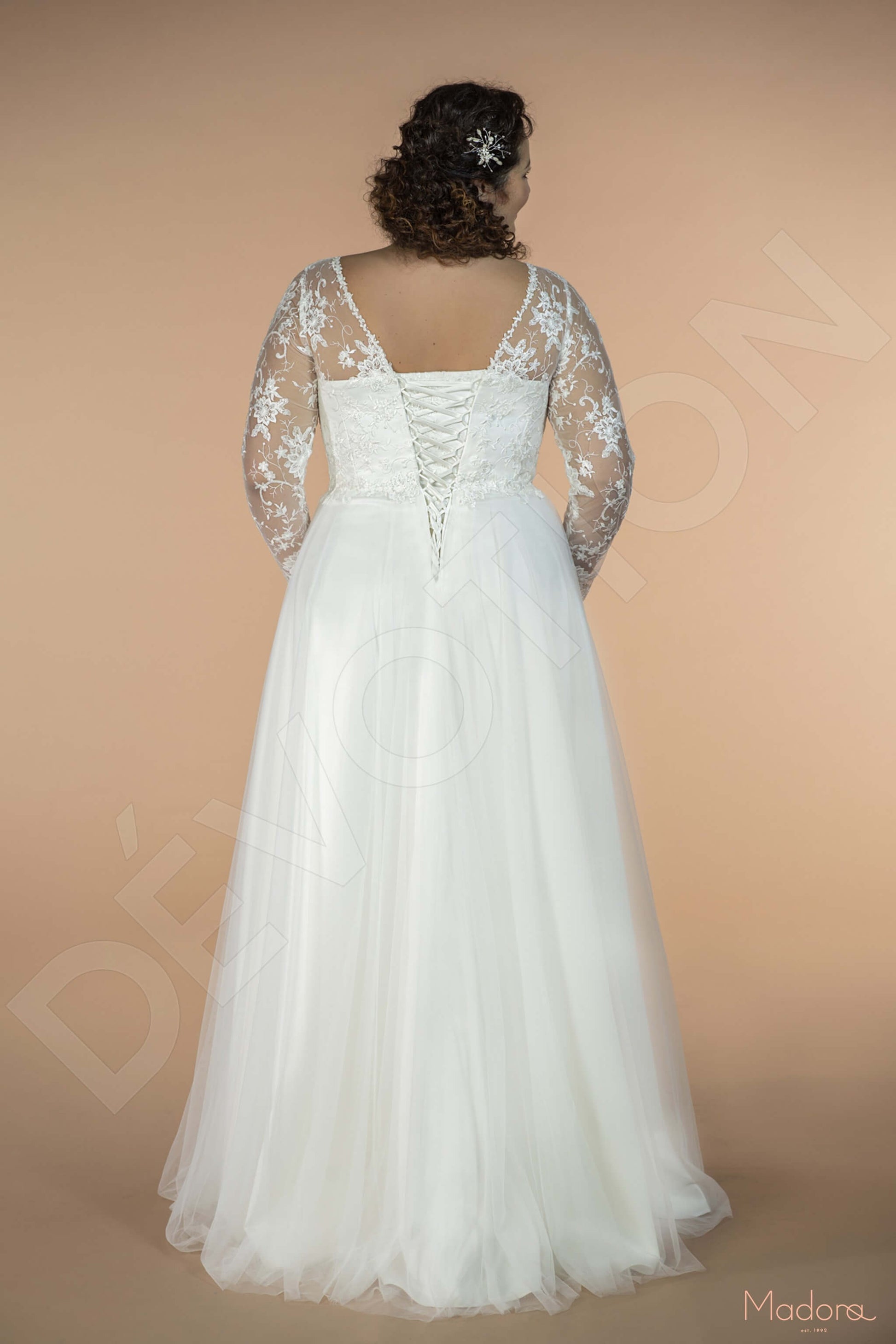 Jasmi A-line Jewel Ivory Wedding dress