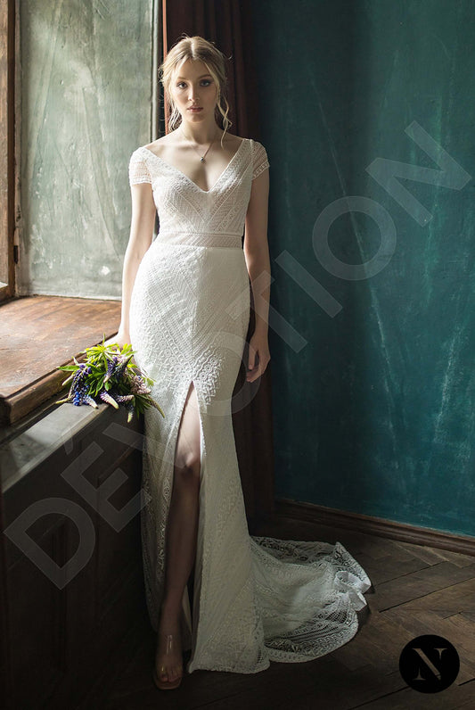 Brenda Trumpet/Mermaid V-neck Milk Wedding dress