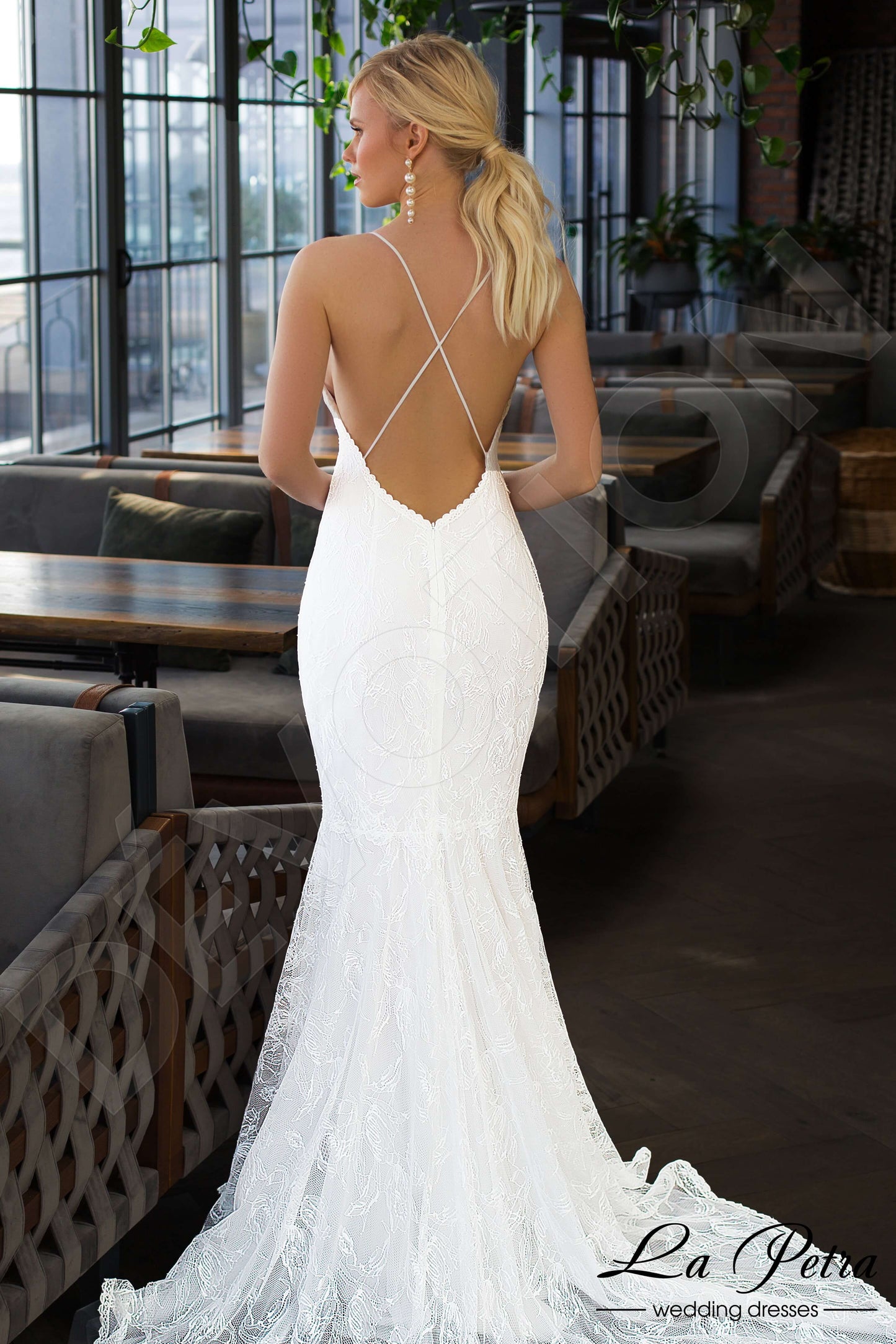 Laken Criss cross back Trumpet/Mermaid Sleeveless Wedding Dress Back