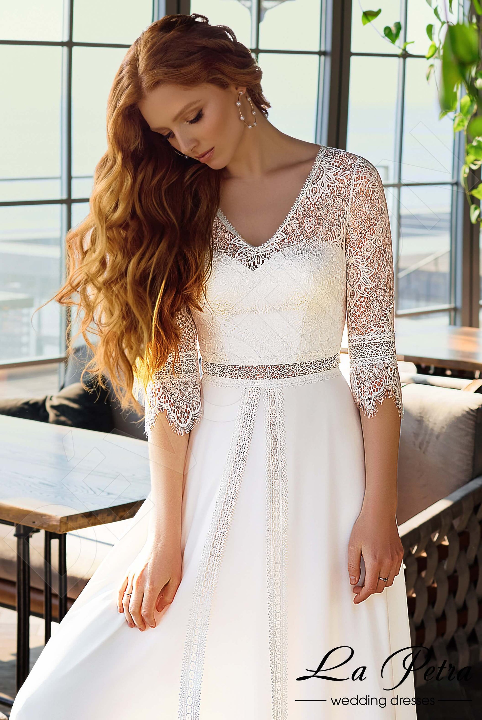 Hetti A-line V-neck Milk Wedding dress