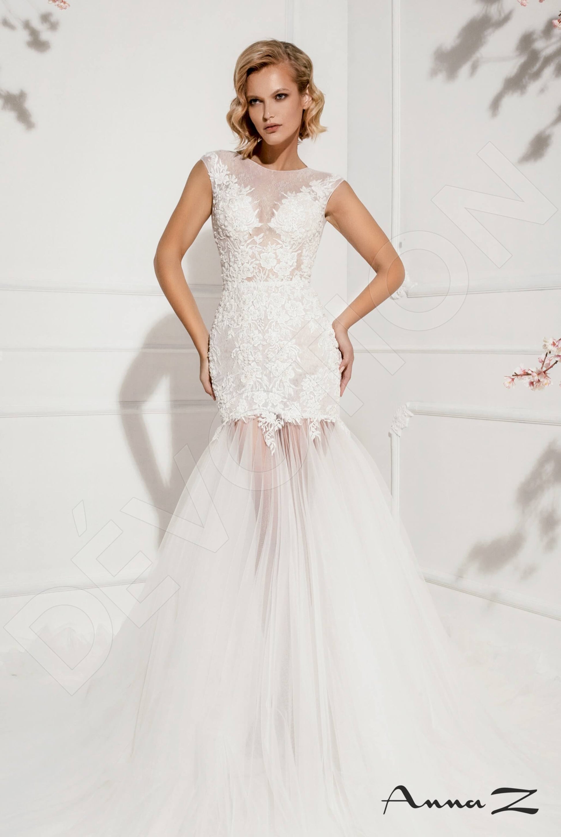 Laurina Sheath/Column Jewel Ivory Wedding dress