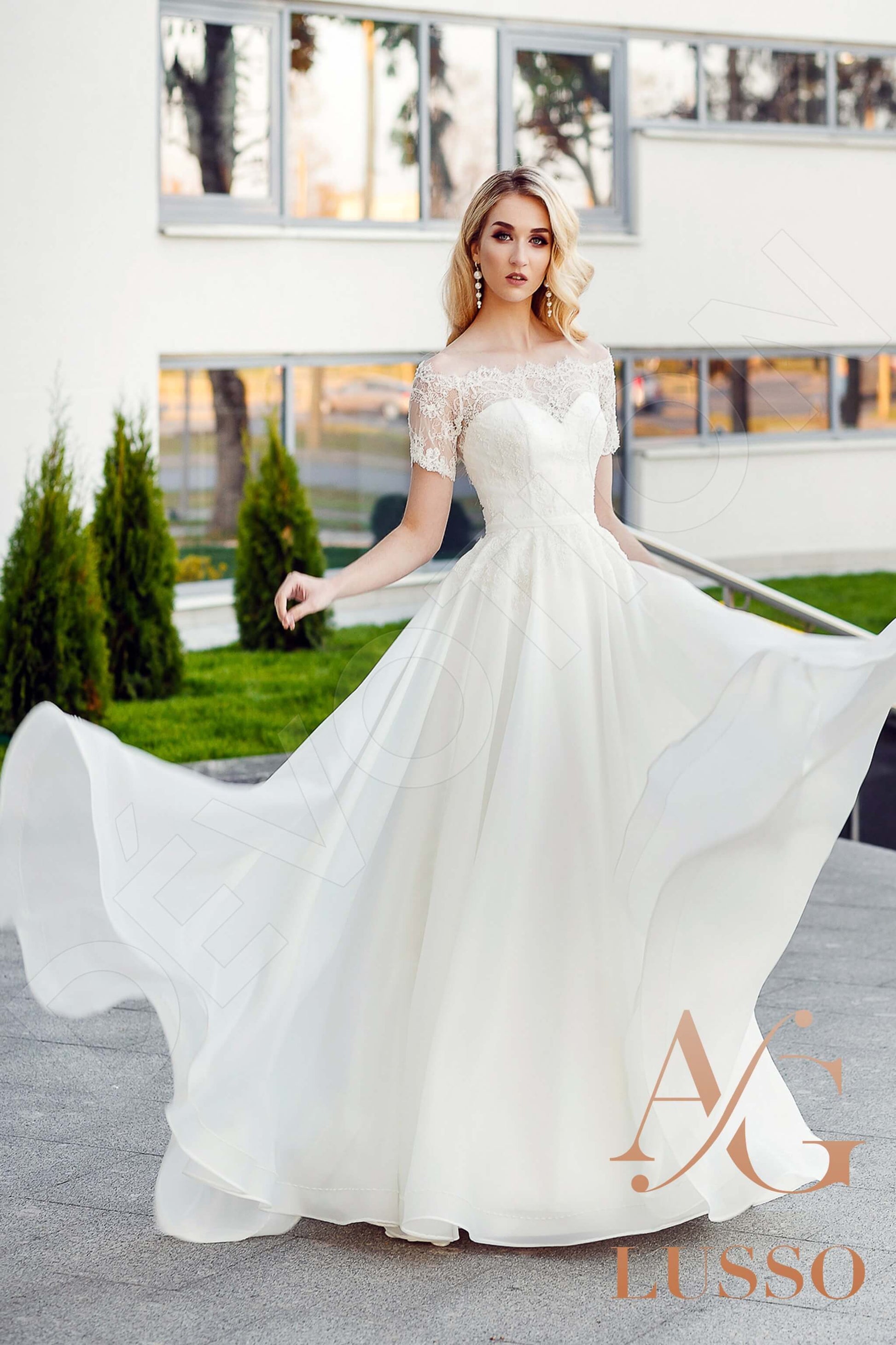 Betti A-line Off-shoulder/Drop shoulders White Wedding dress