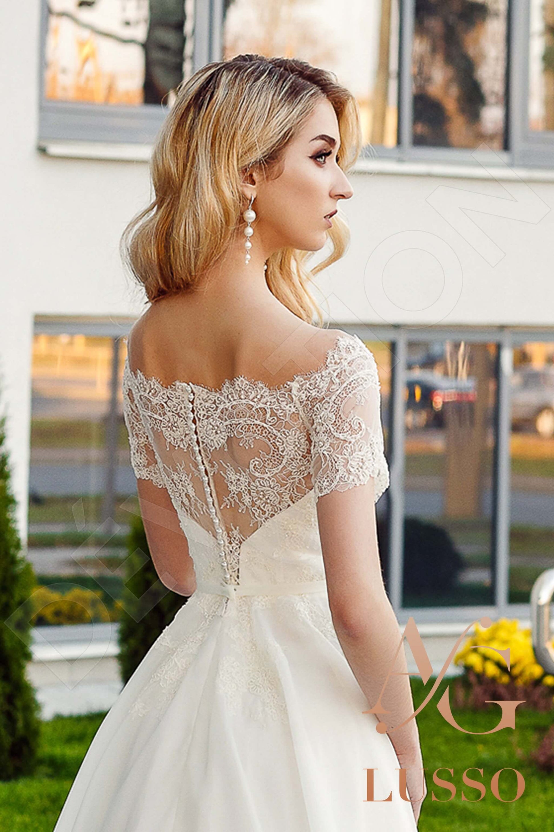 Betti A-line Off-shoulder/Drop shoulders White Wedding dress