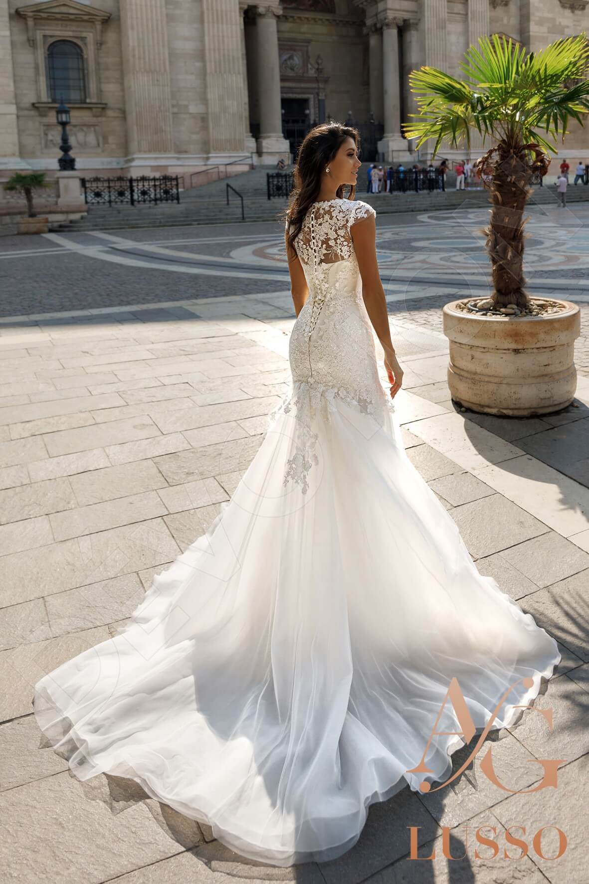 Fotini Trumpet/Mermaid V-neck Ivory Wedding dress