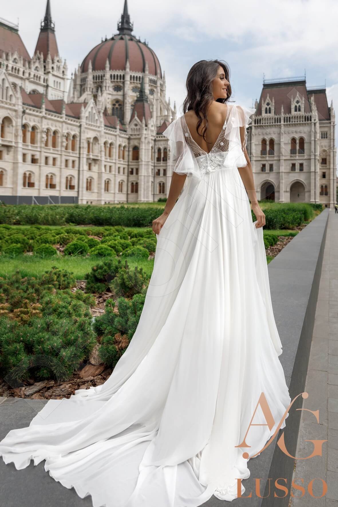 Paisley A-line V-neck Ivory Wedding dress